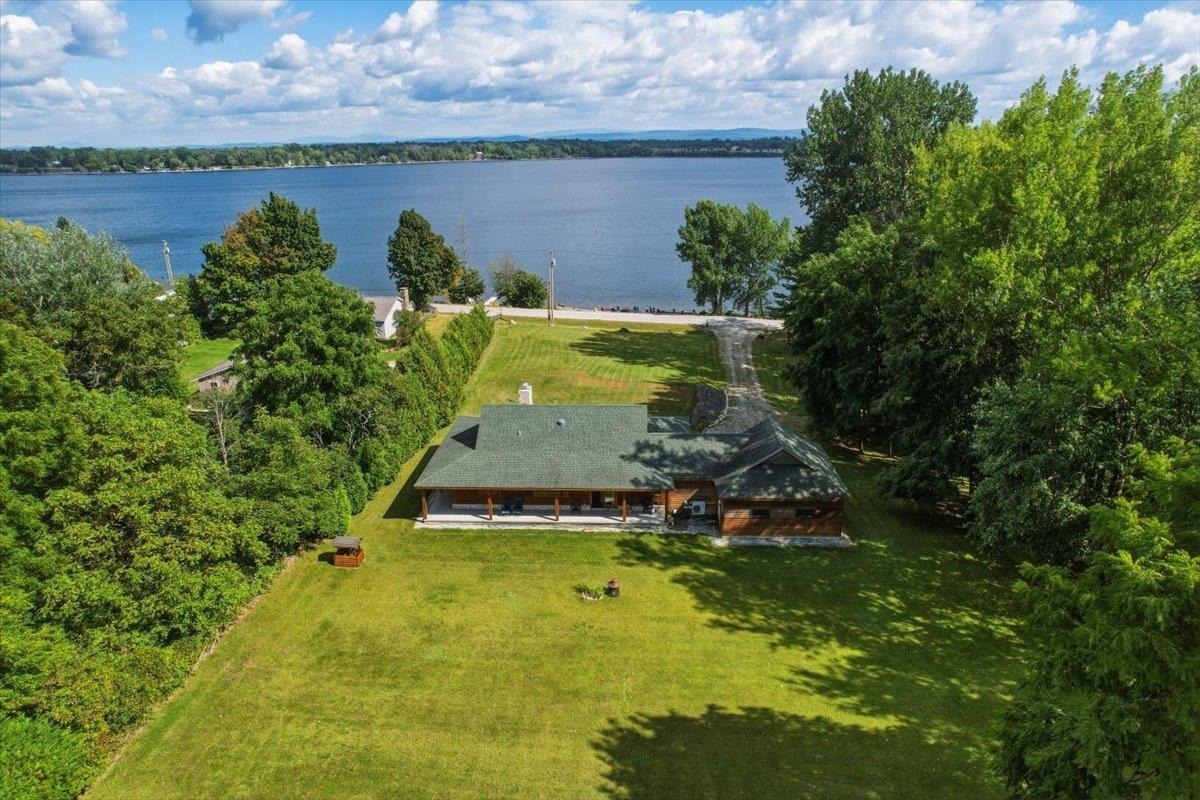 Shore Rd, Isle LA Motte, VT 05463