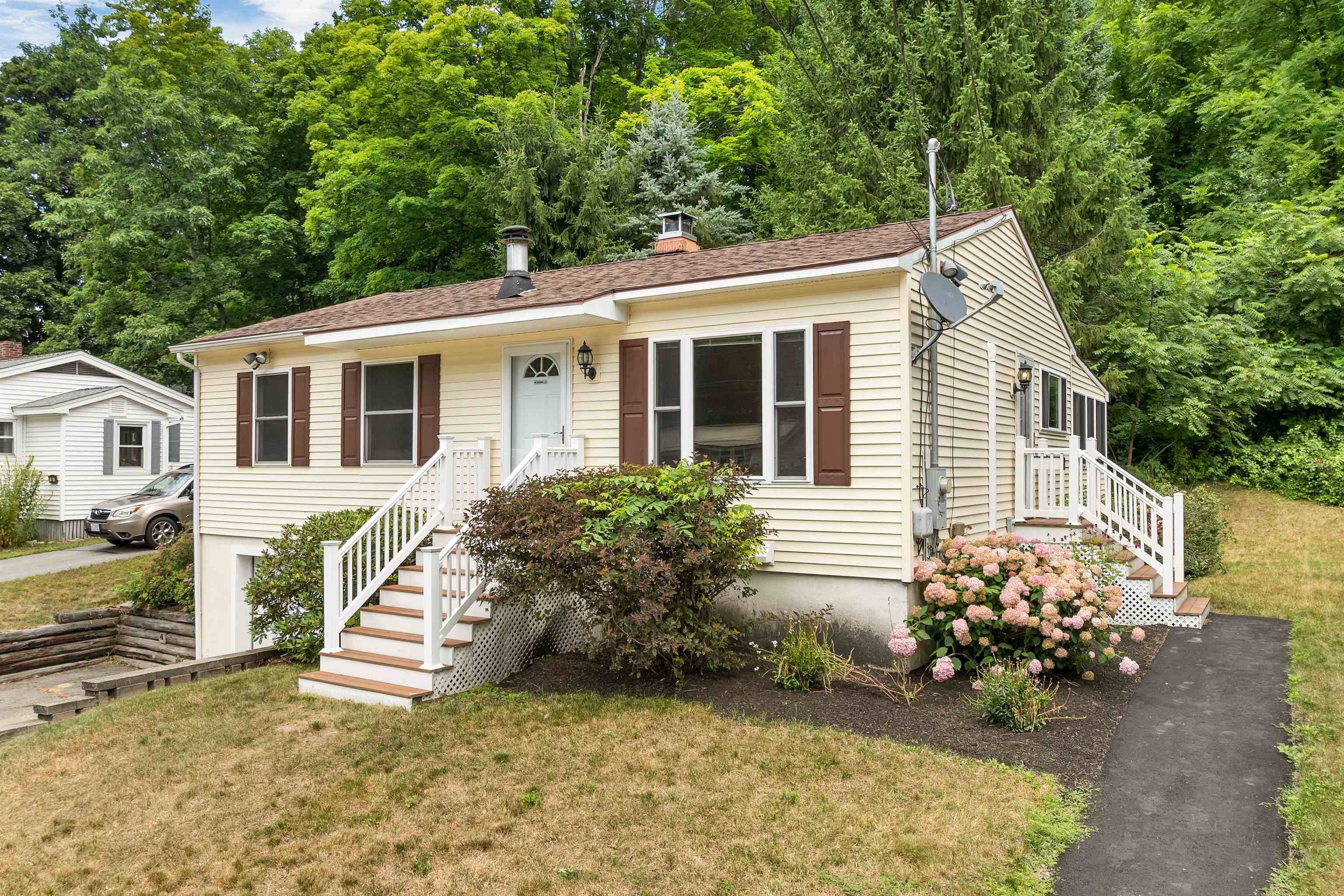 Valley St, Laconia, NH 03246
