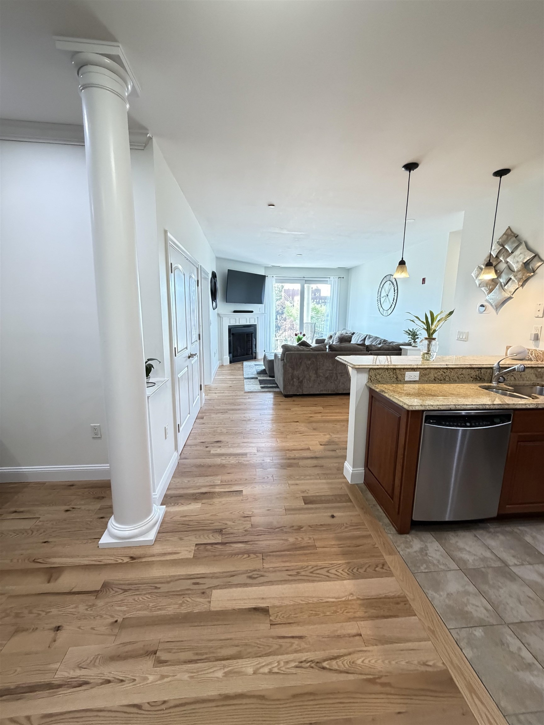 Main St, Nashua, NH 03064