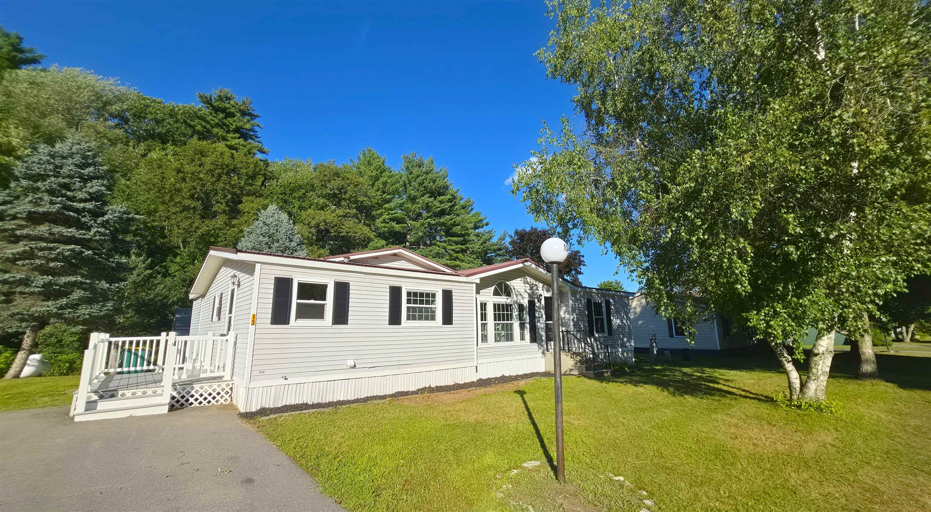 Caribbean Ln, Rochester, NH 03867