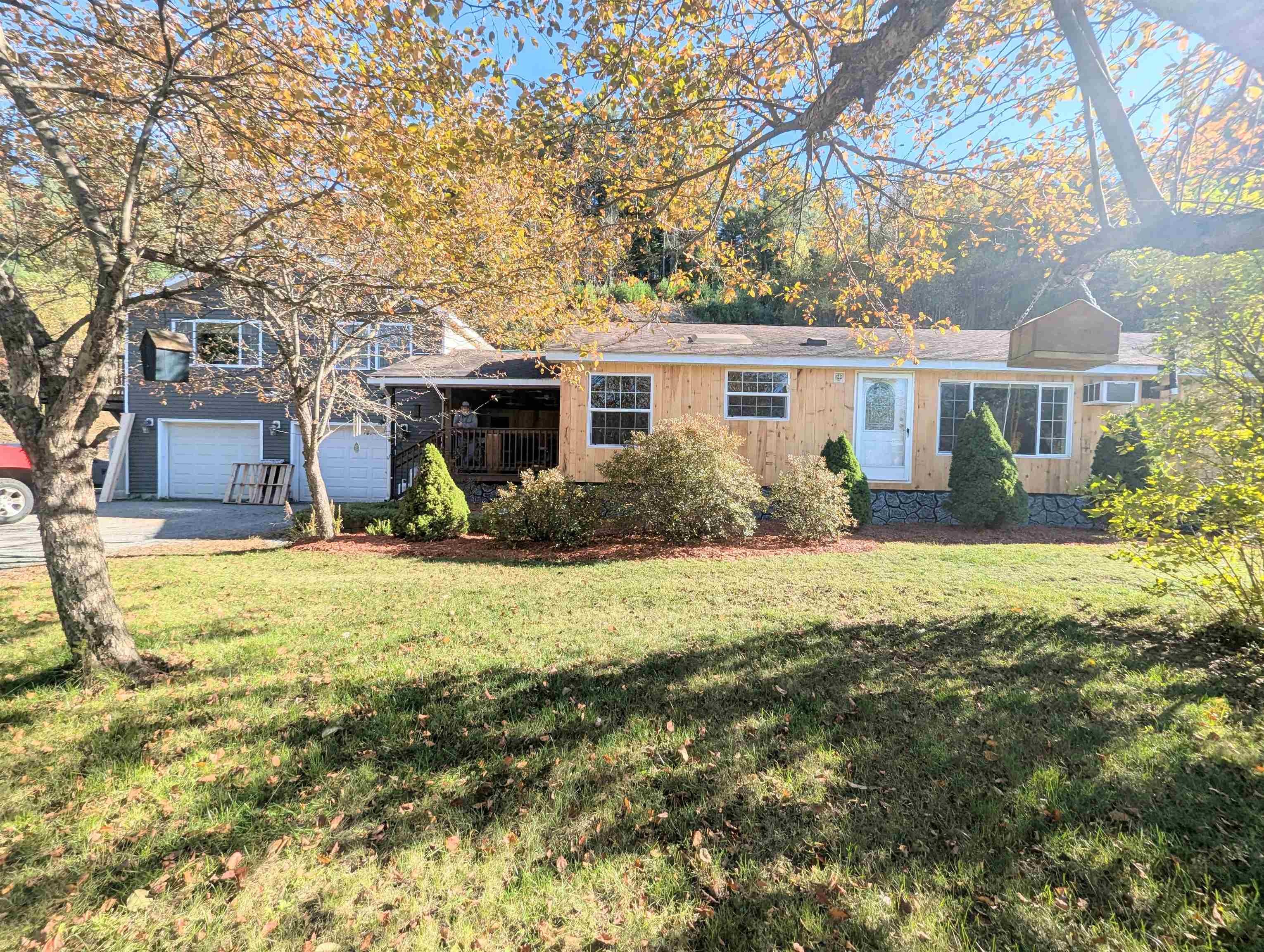 Crestwood Dr, Saint Johnsbury, VT 05819