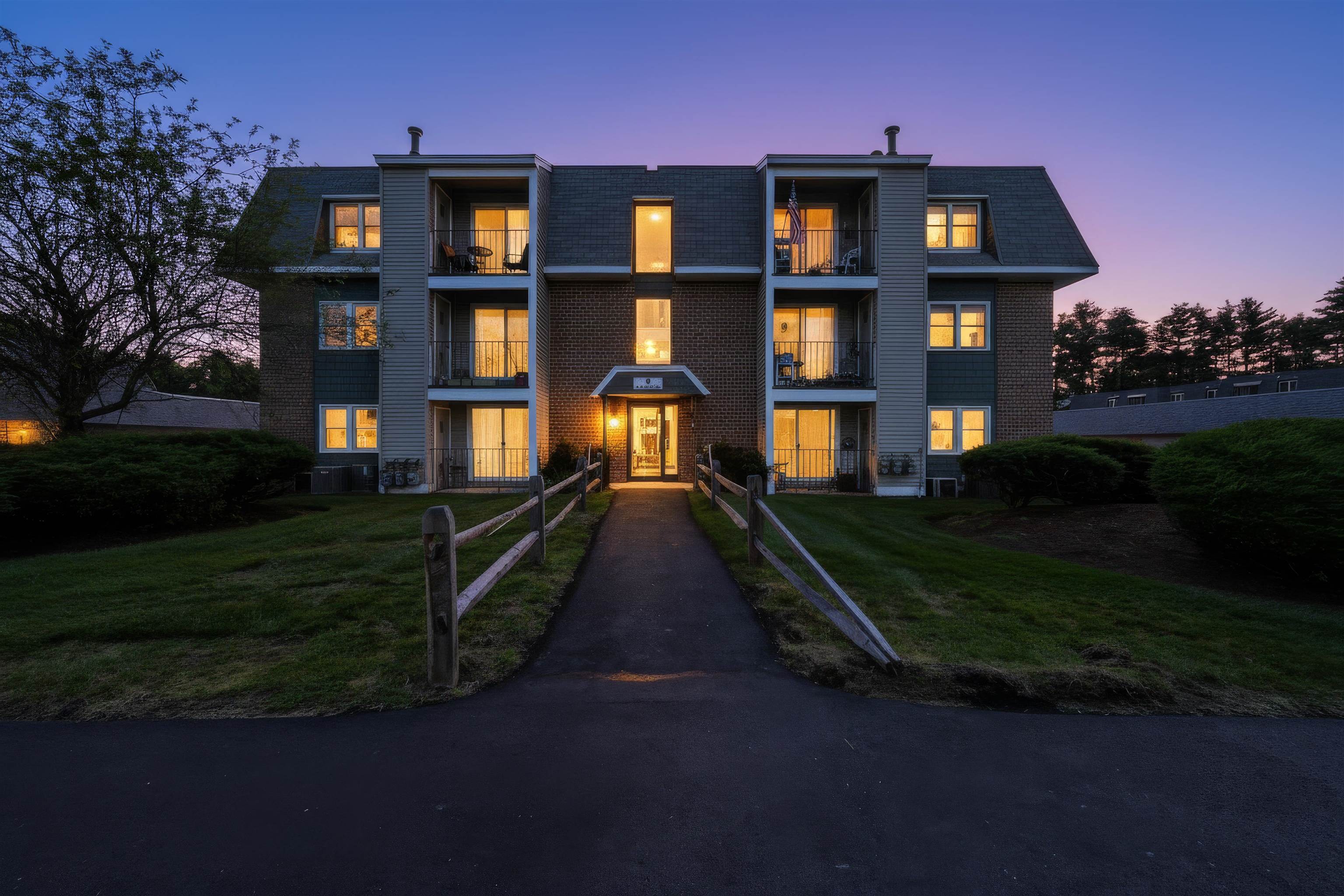Roedean Dr, Nashua, NH 03063 #1
