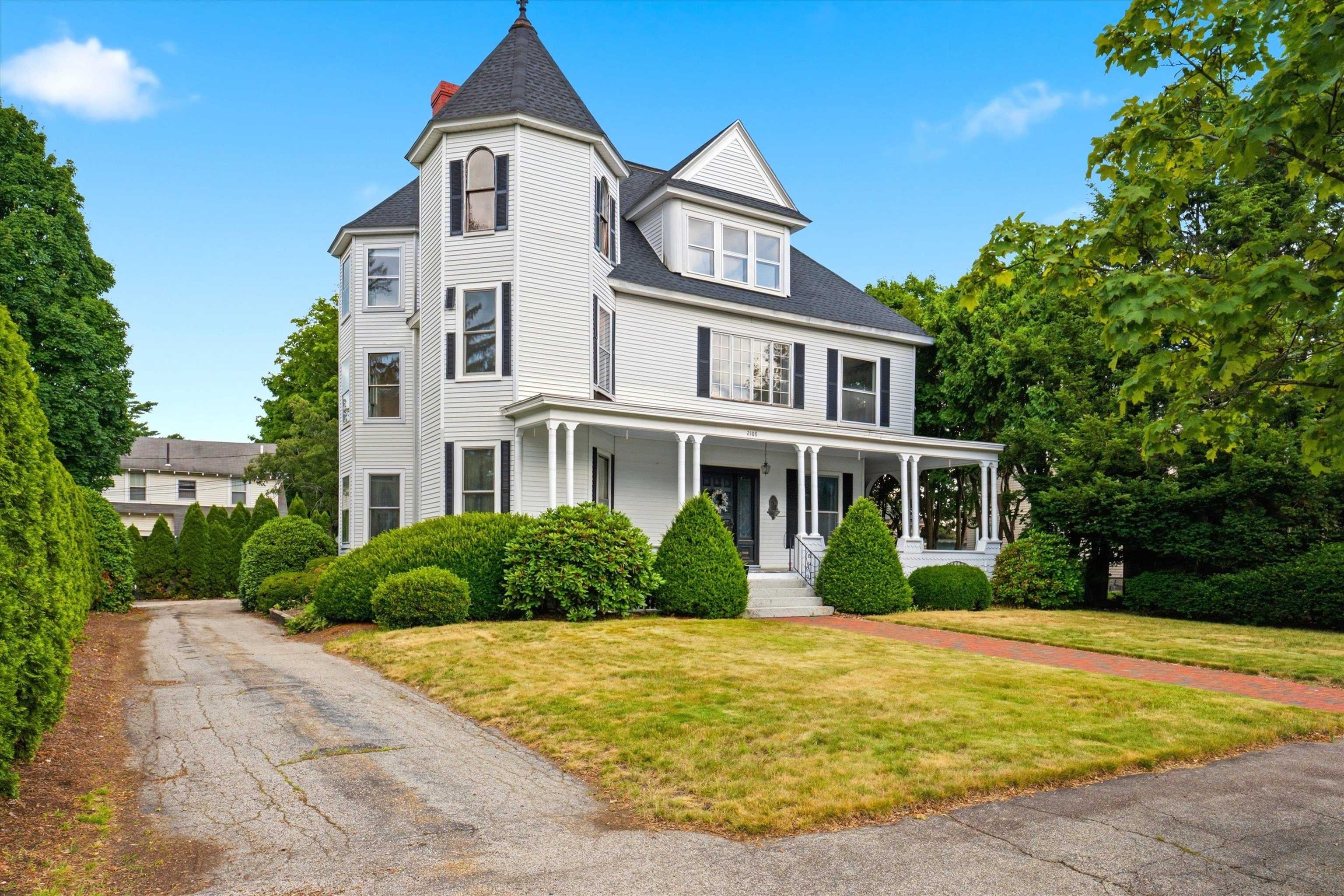 Elm St, Manchester, NH 03104