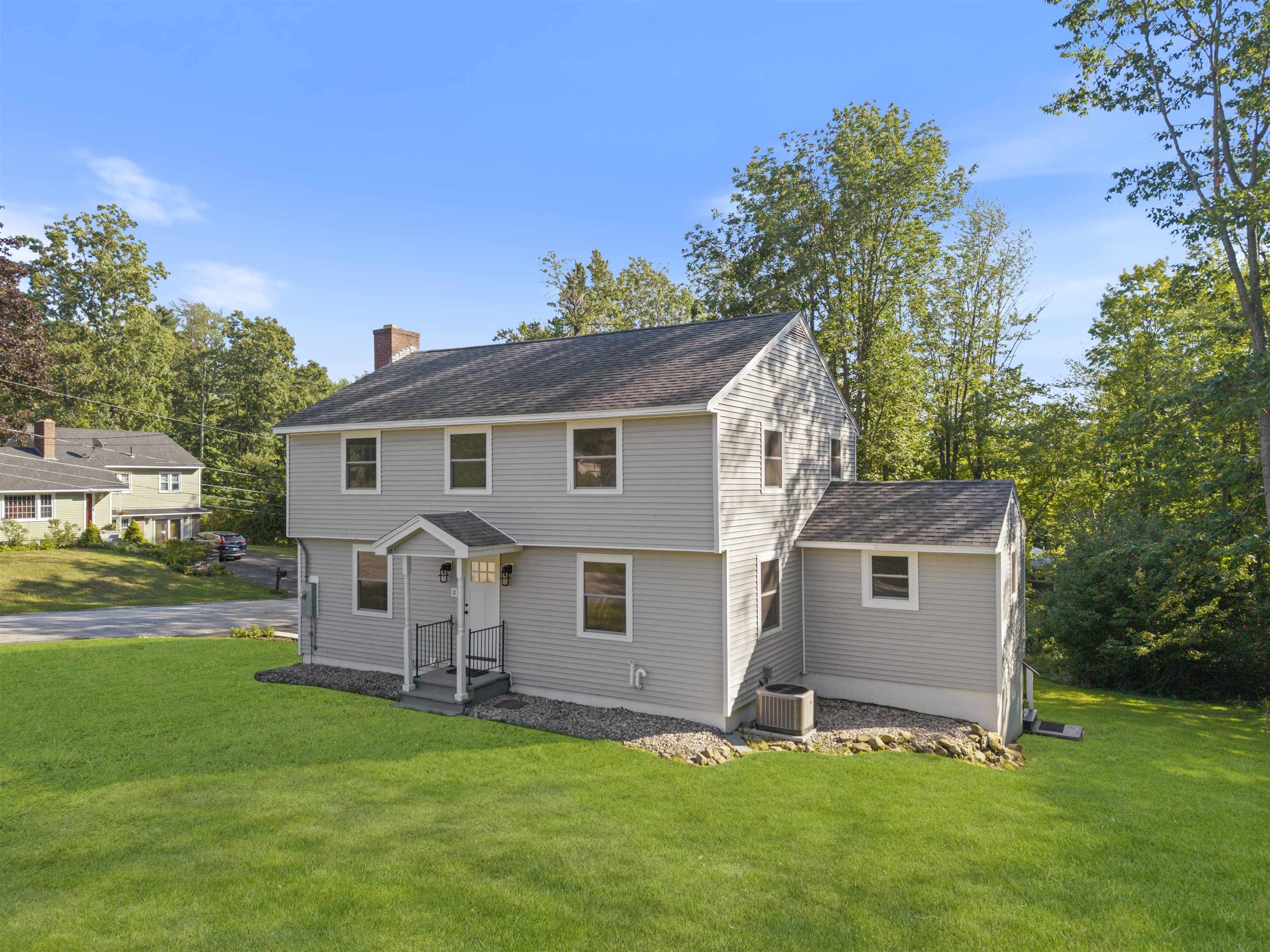 Sweetbriar Ln, Rochester, NH 03867