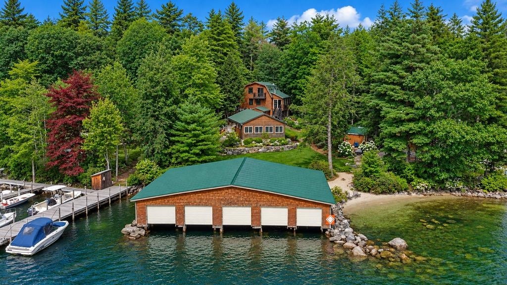 Smith Point Rd, Alton Bay, NH 03810