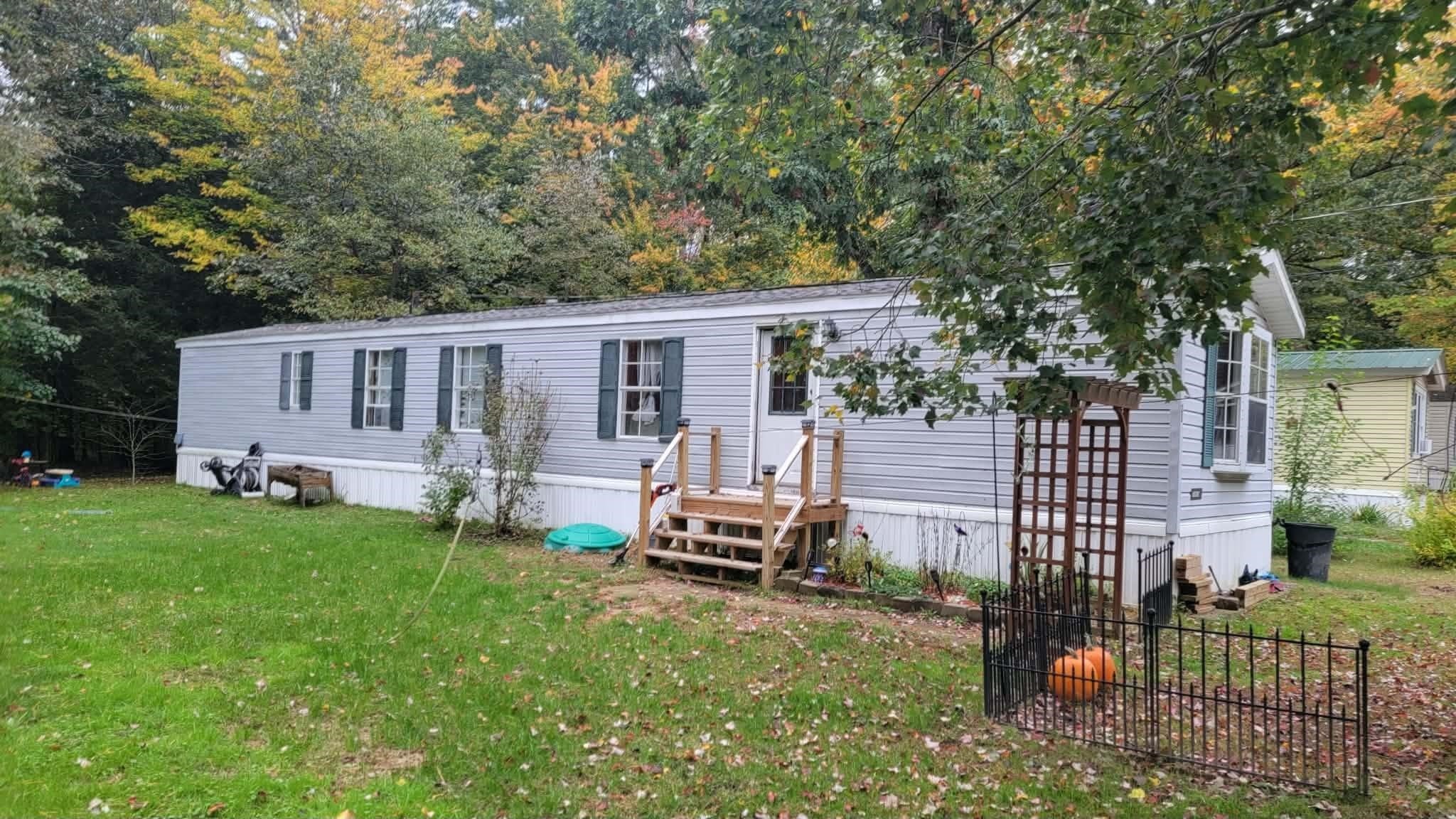 Freedom Acres Dr, Hinsdale, NH 03451