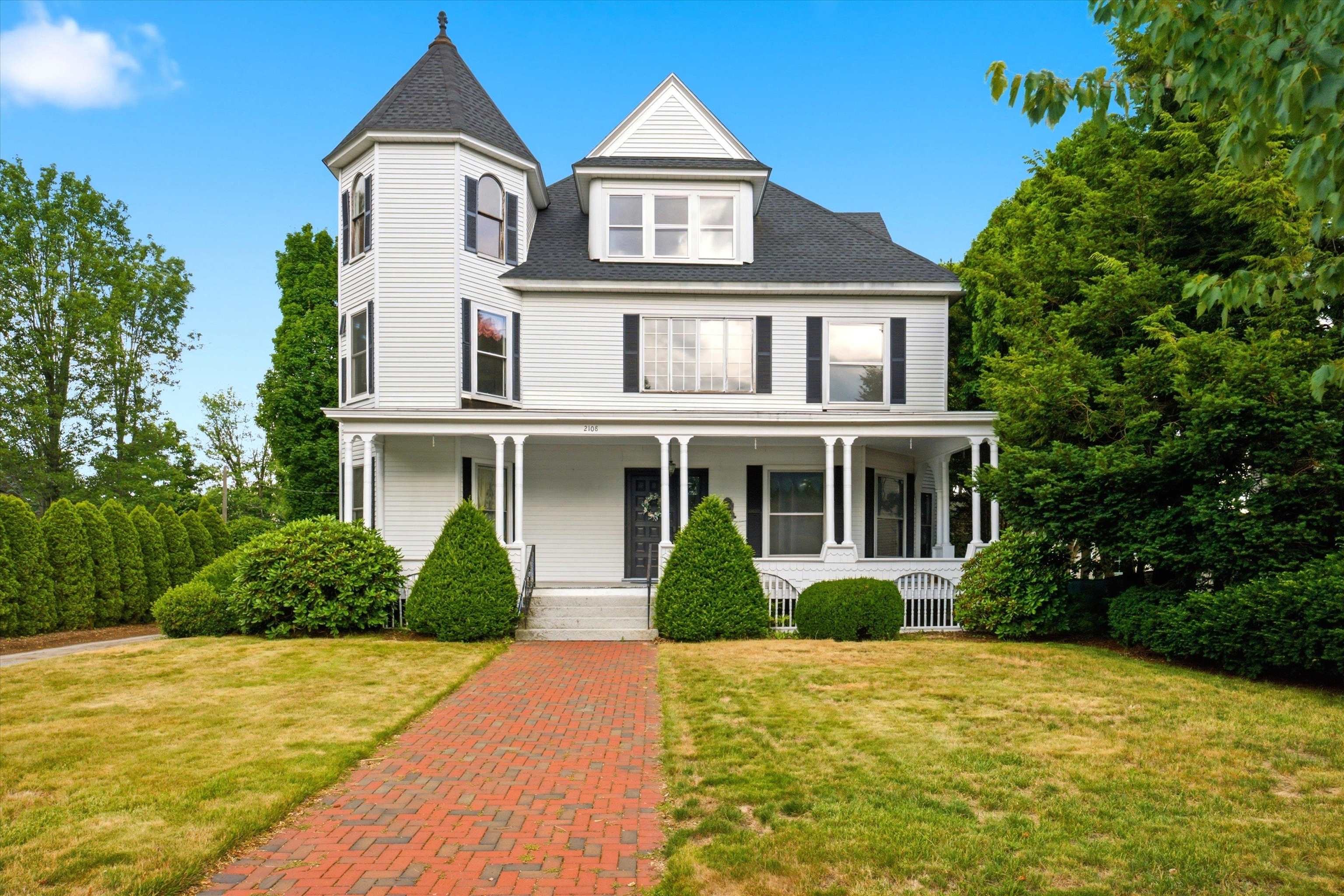 Elm St, Manchester, NH 03104 #1