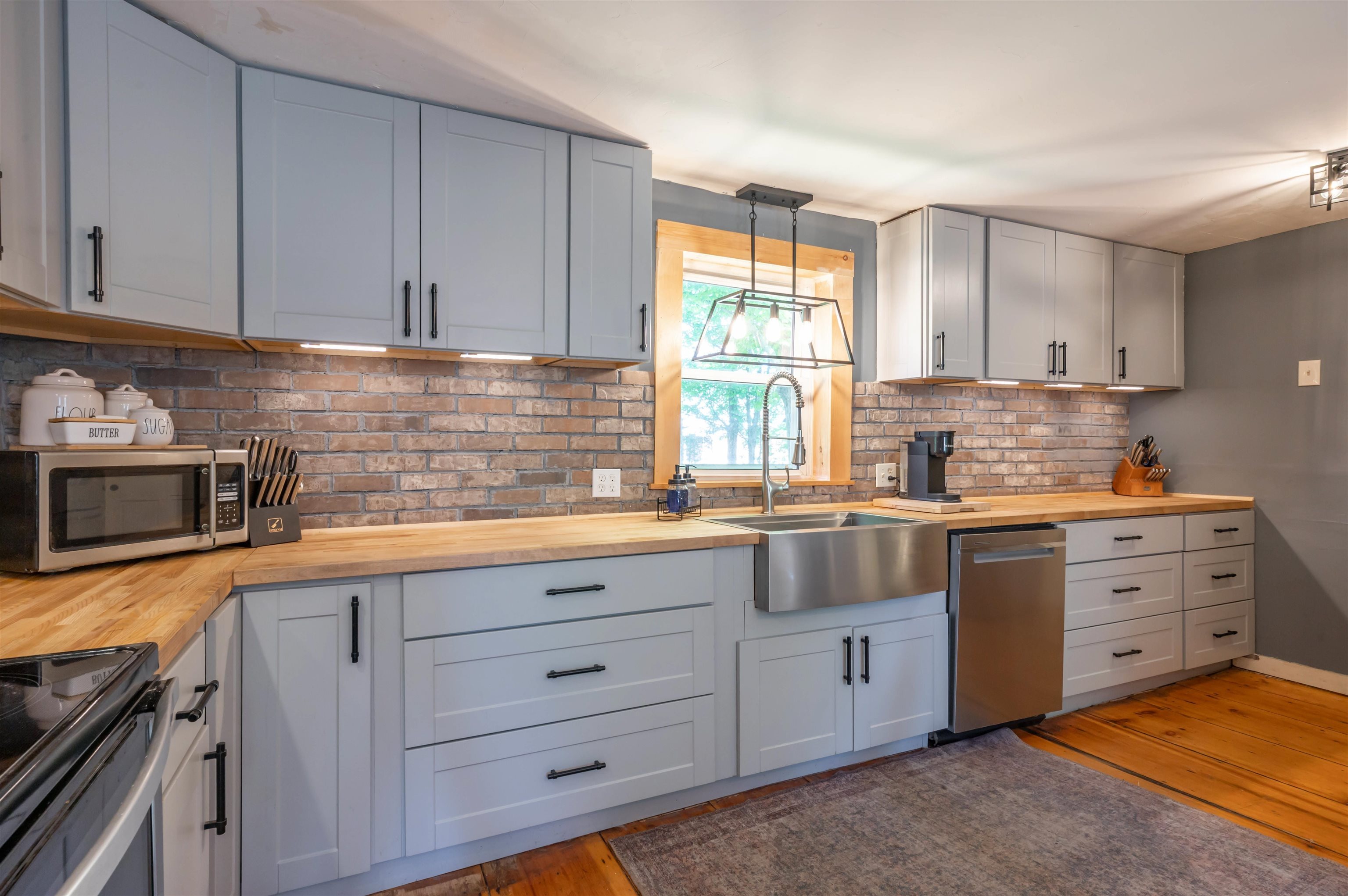 Pembroke St, Pembroke, NH 03275