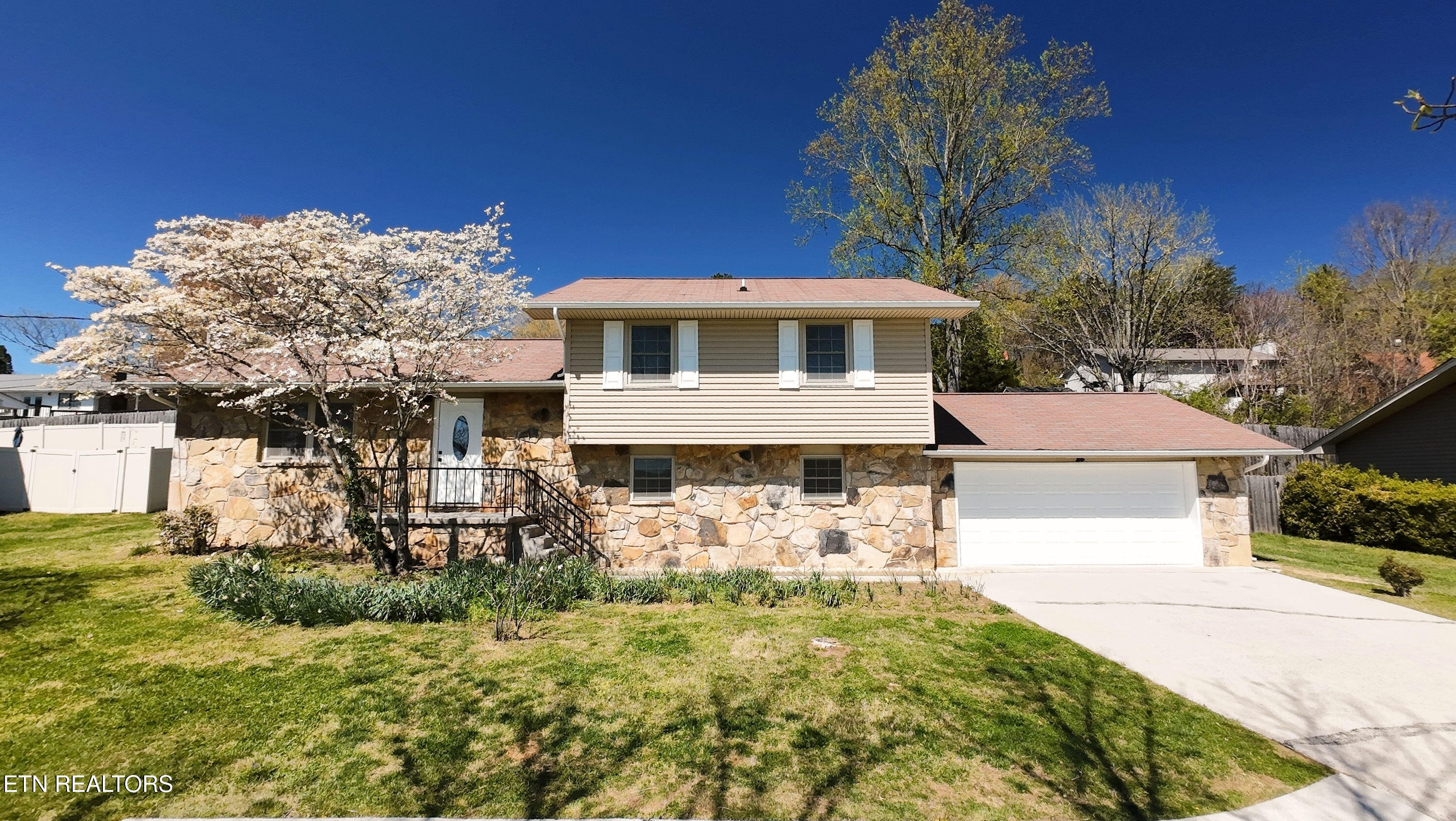 Snyder Rd, Knoxville, TN 37932