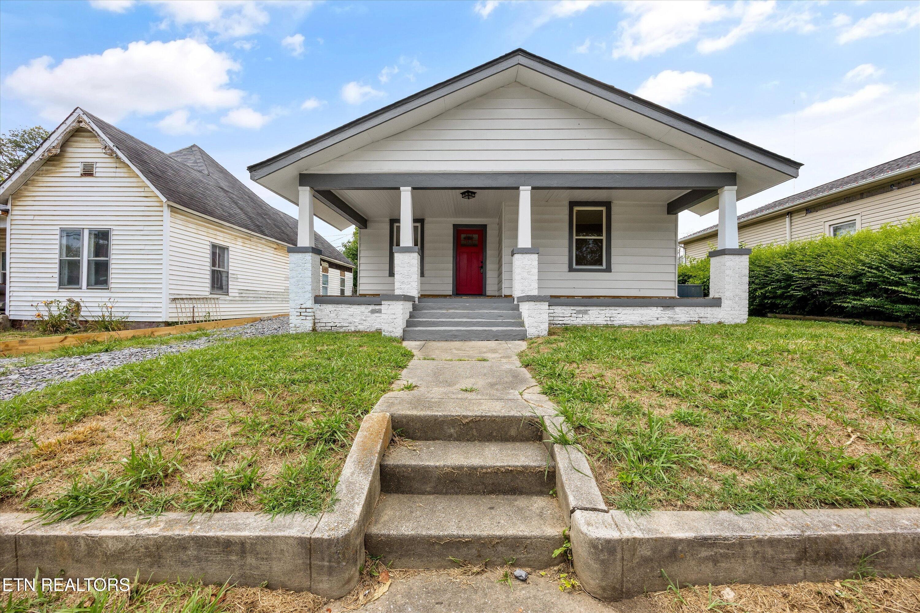 Morelia Ave, Knoxville, TN 37917