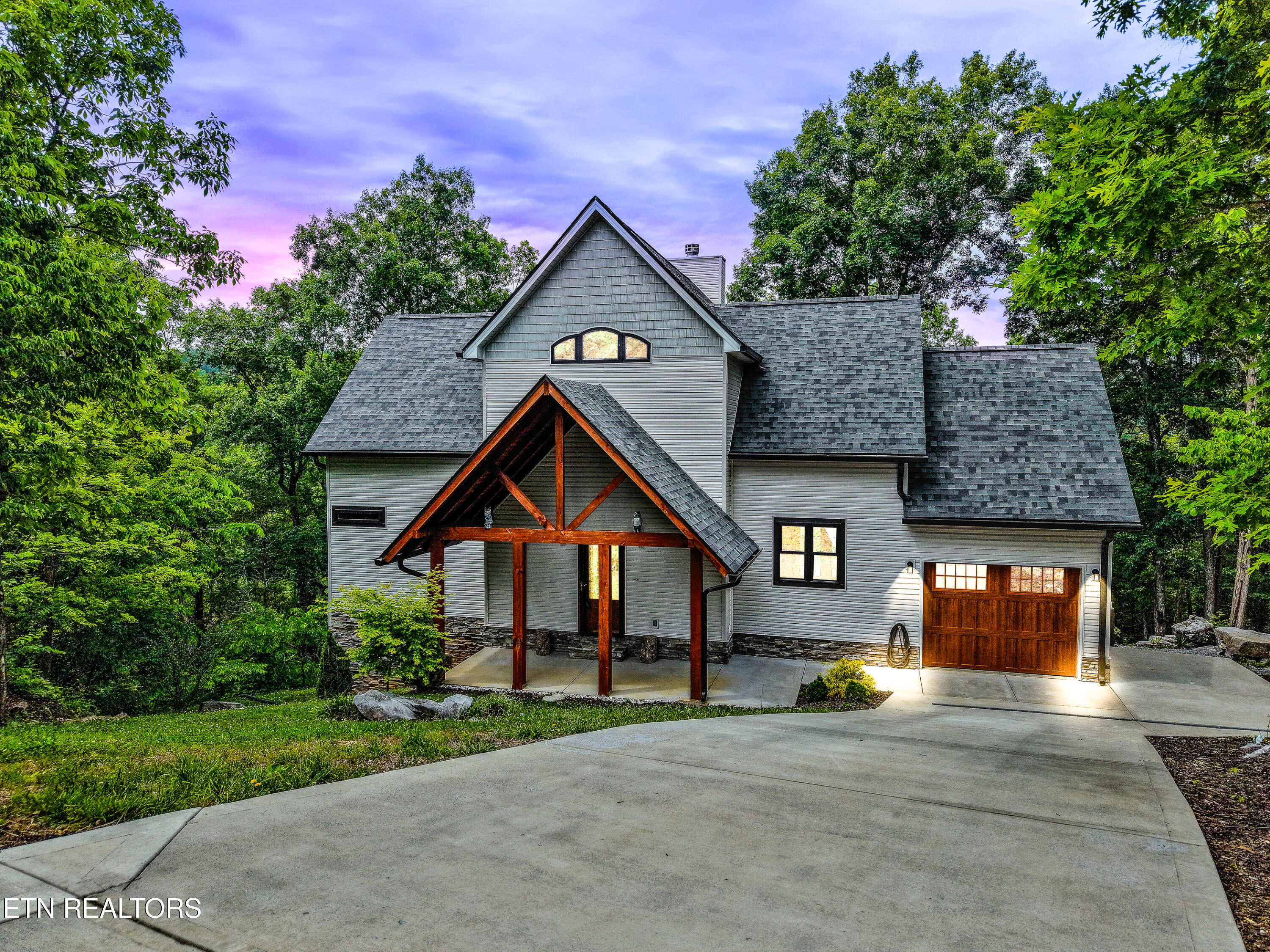 Fairway Cir, Townsend, TN 37882