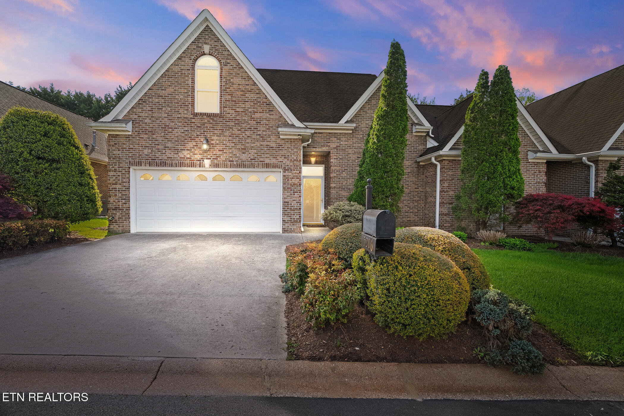Tazewell Pointe Way, Knoxville, TN 37918