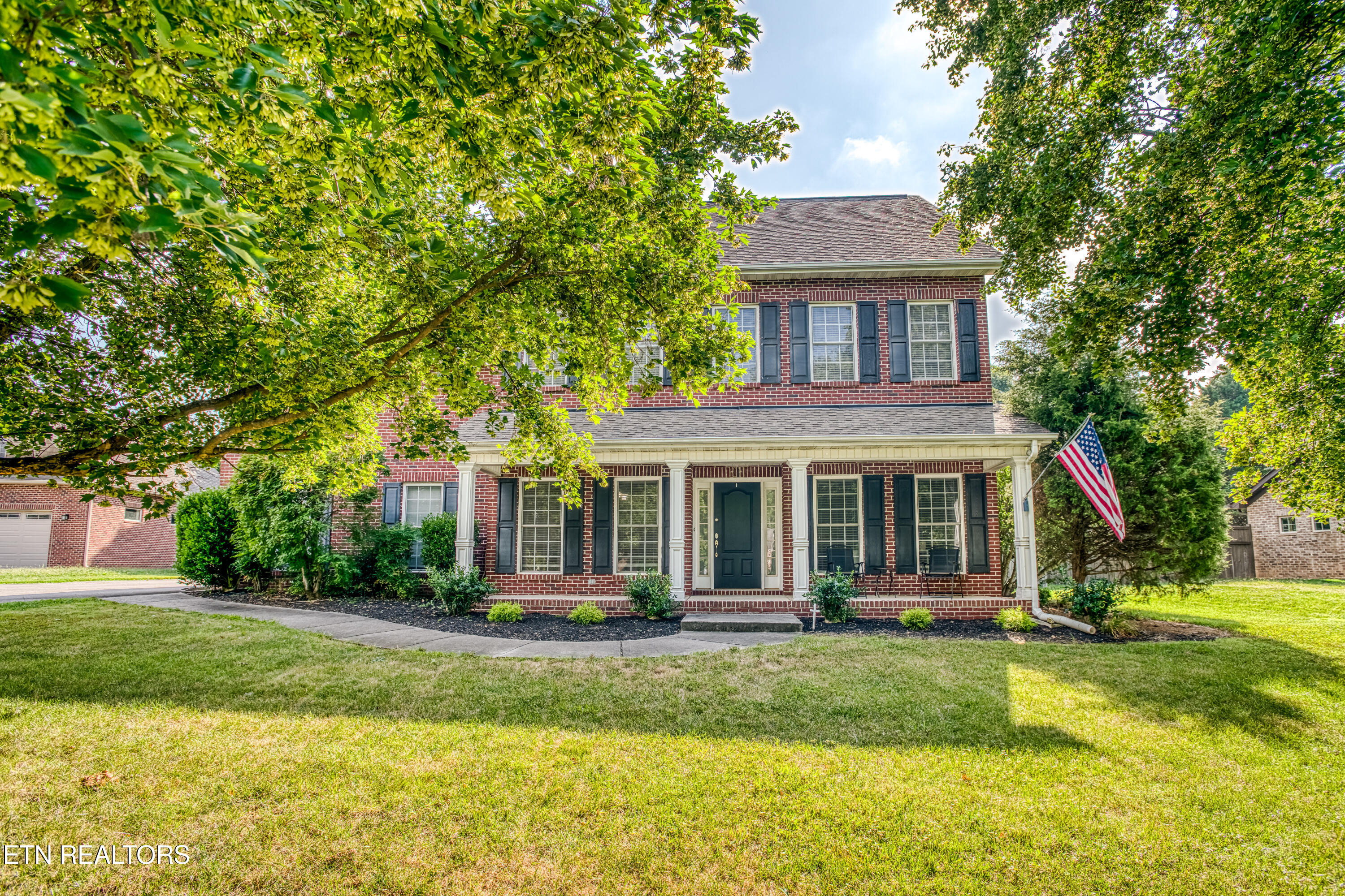 Yellowstone Ln, Lenoir City, TN 37771