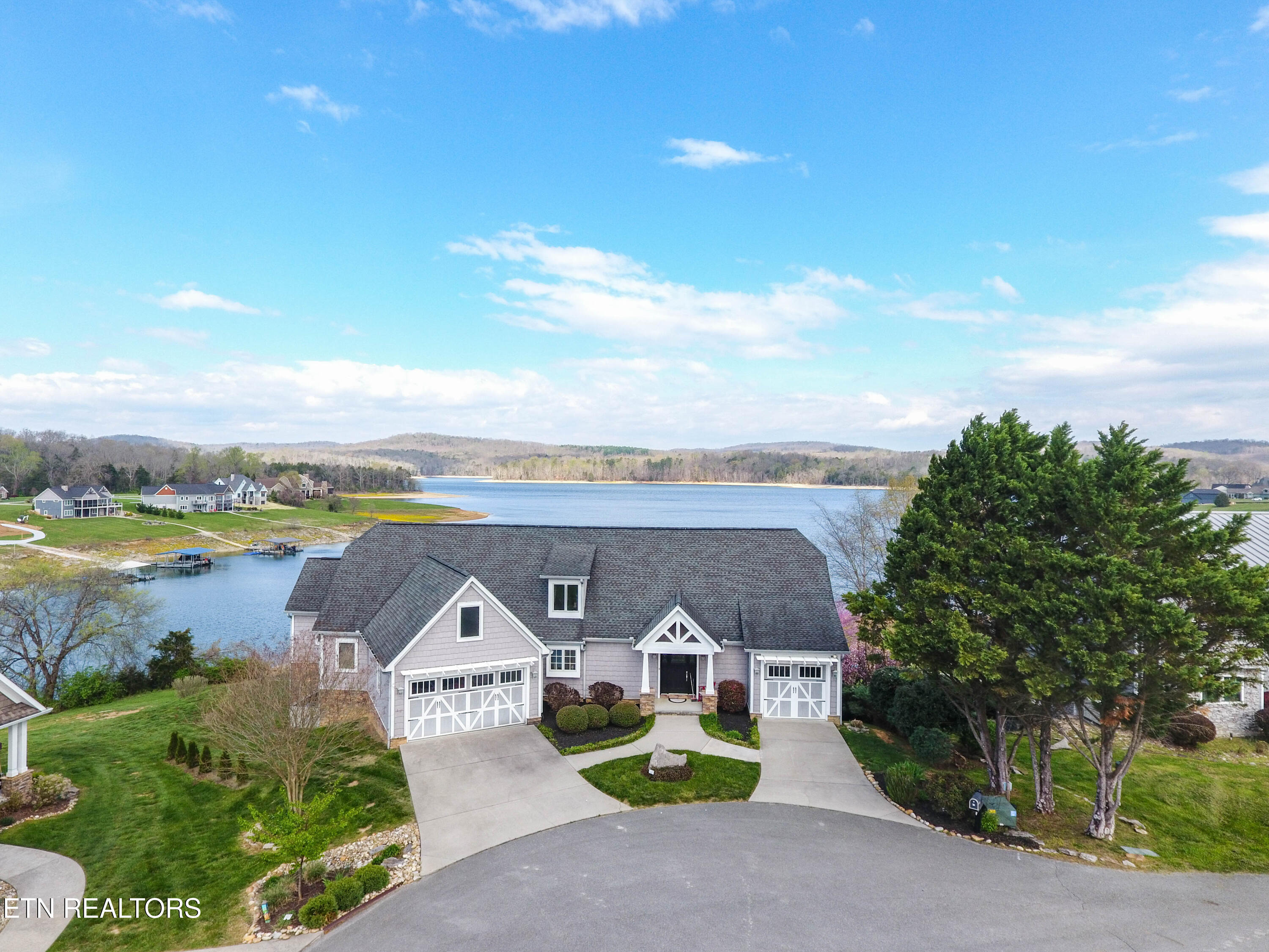 Brittney Ln, Sharps Chapel, TN 37866