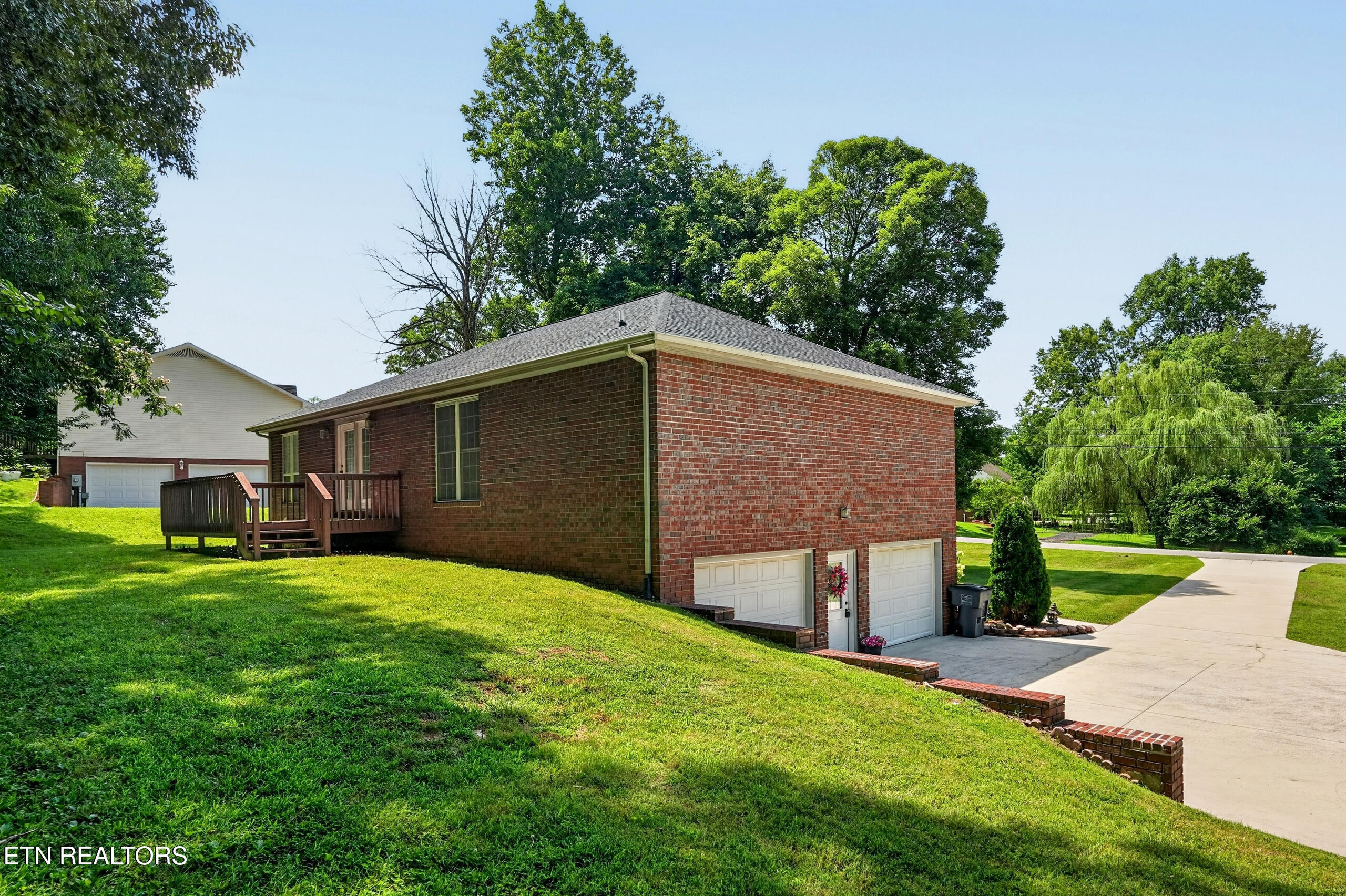 Bay View Dr, Cookeville, TN 38506