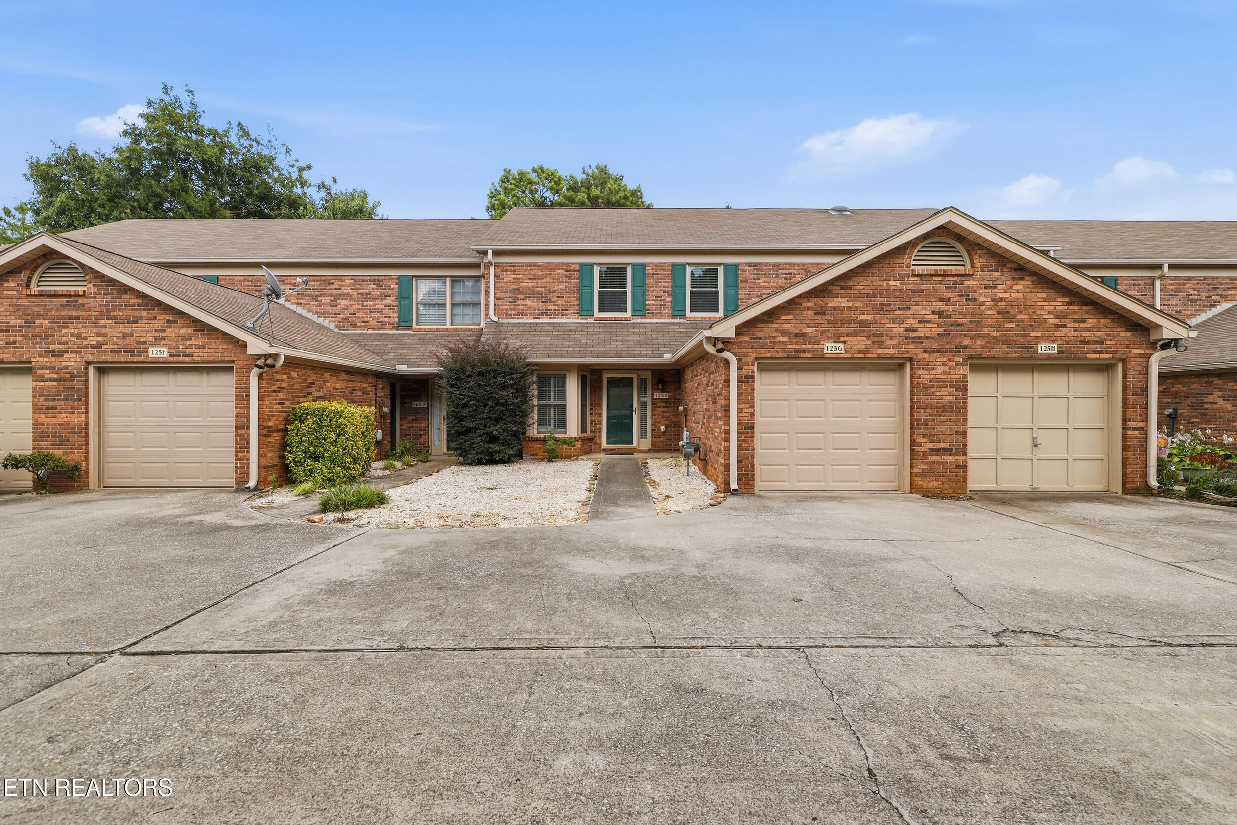 Durwood Rd, Knoxville, TN 37922