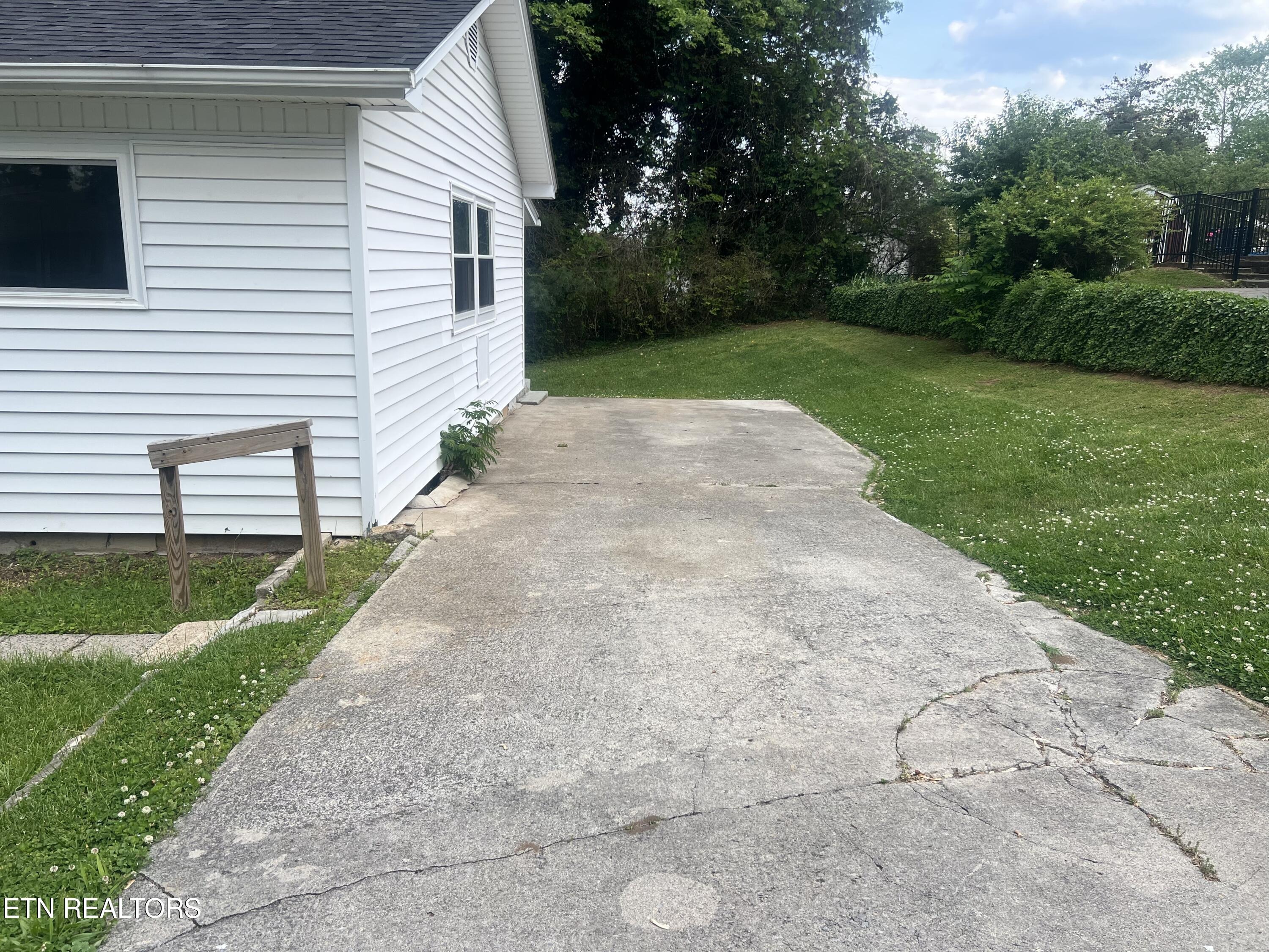Porter Rd, Oak Ridge, TN 37830 #1