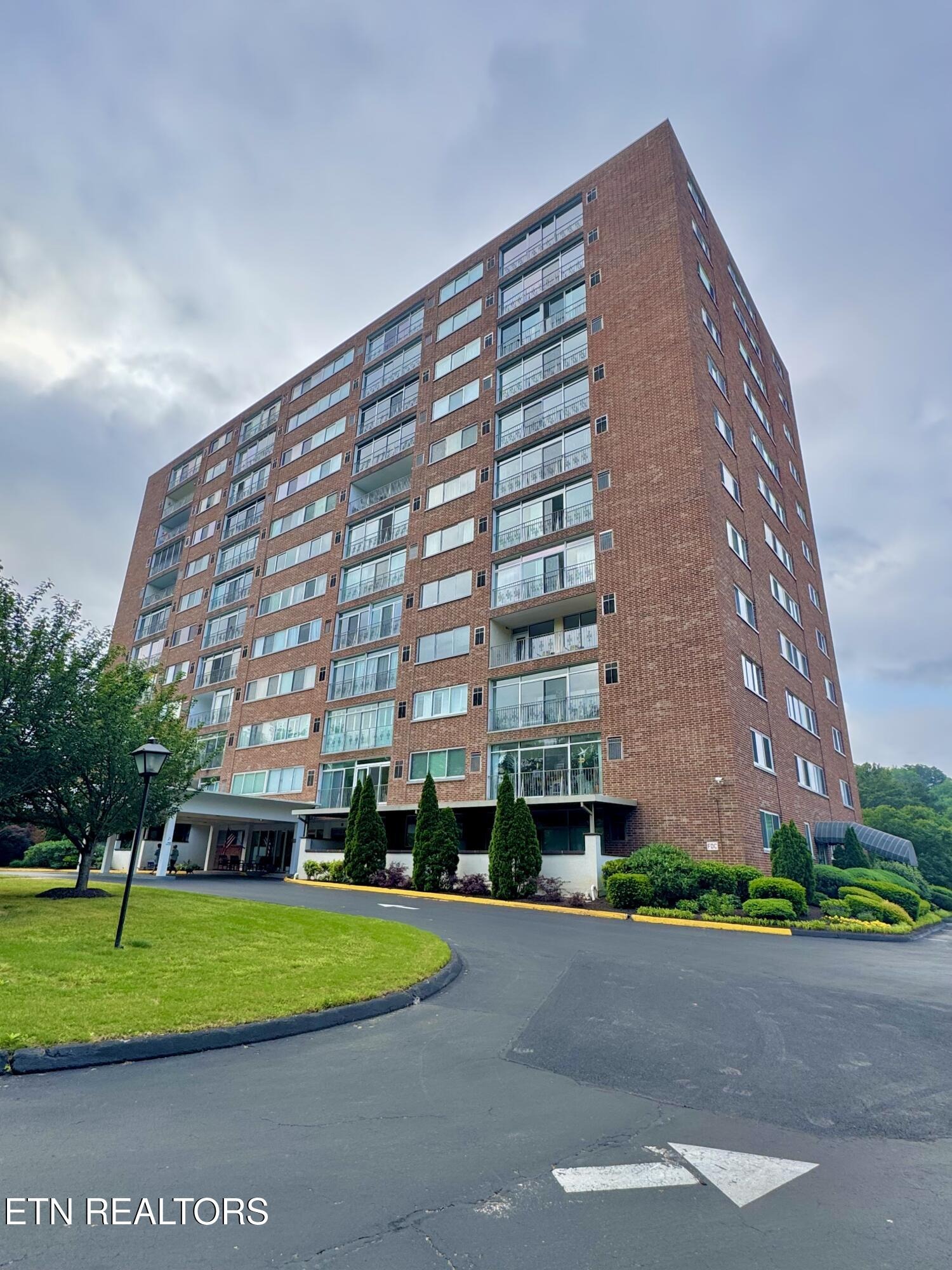 Continental Dr, Chattanooga, TN 37405