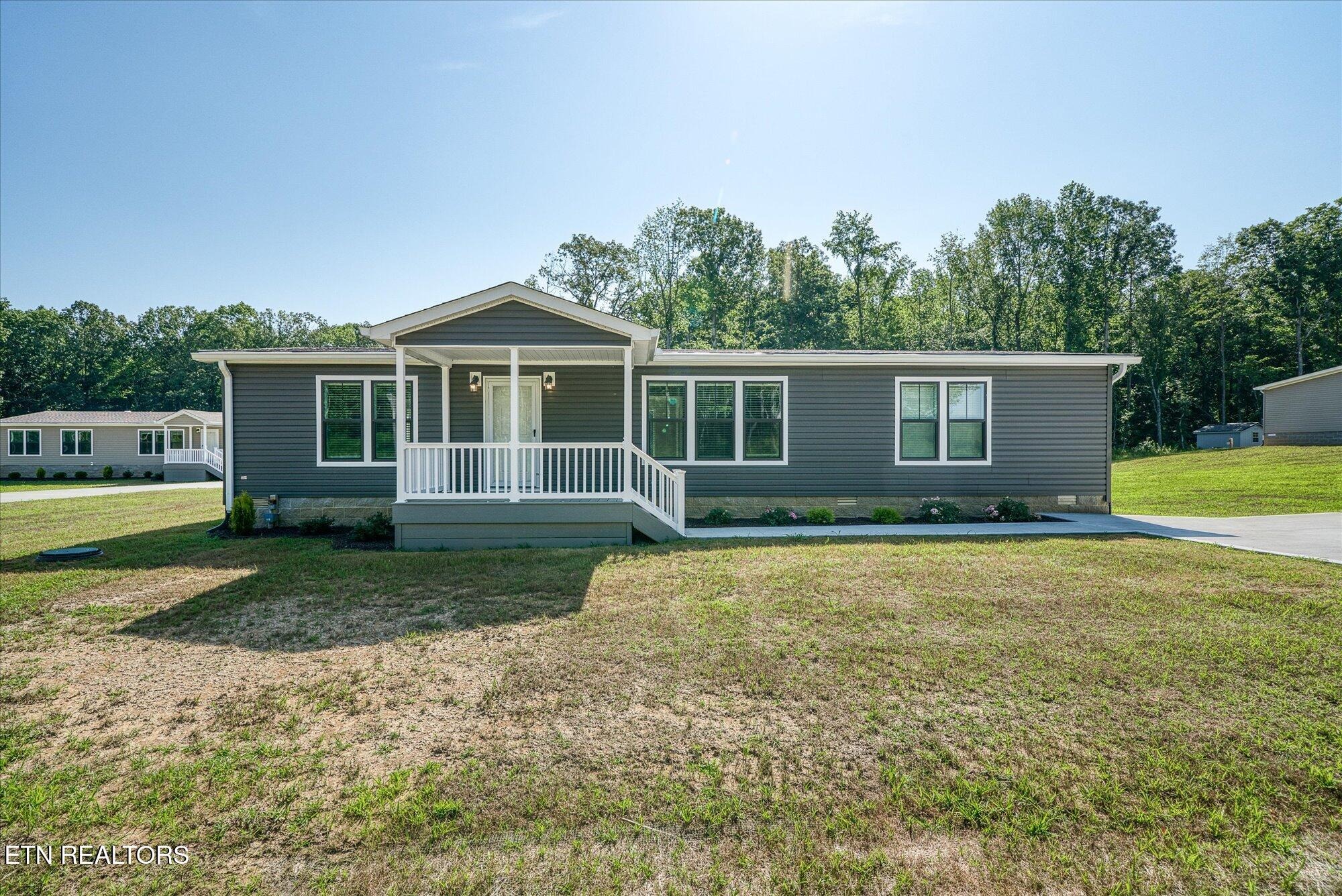 Anna Maria Ln, Cookeville, TN 38501