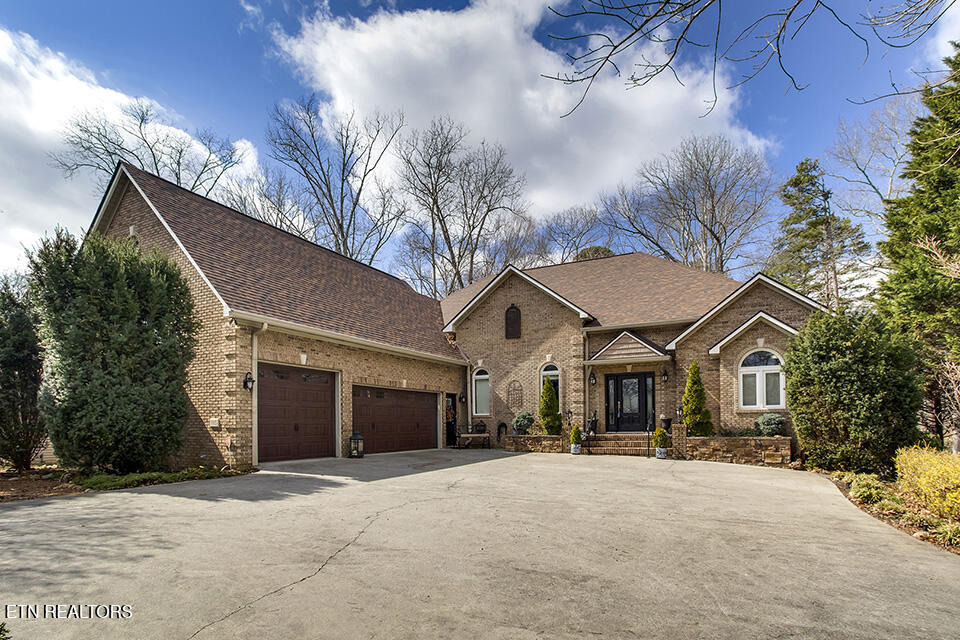 Kawatuska Way, Loudon, TN 37774