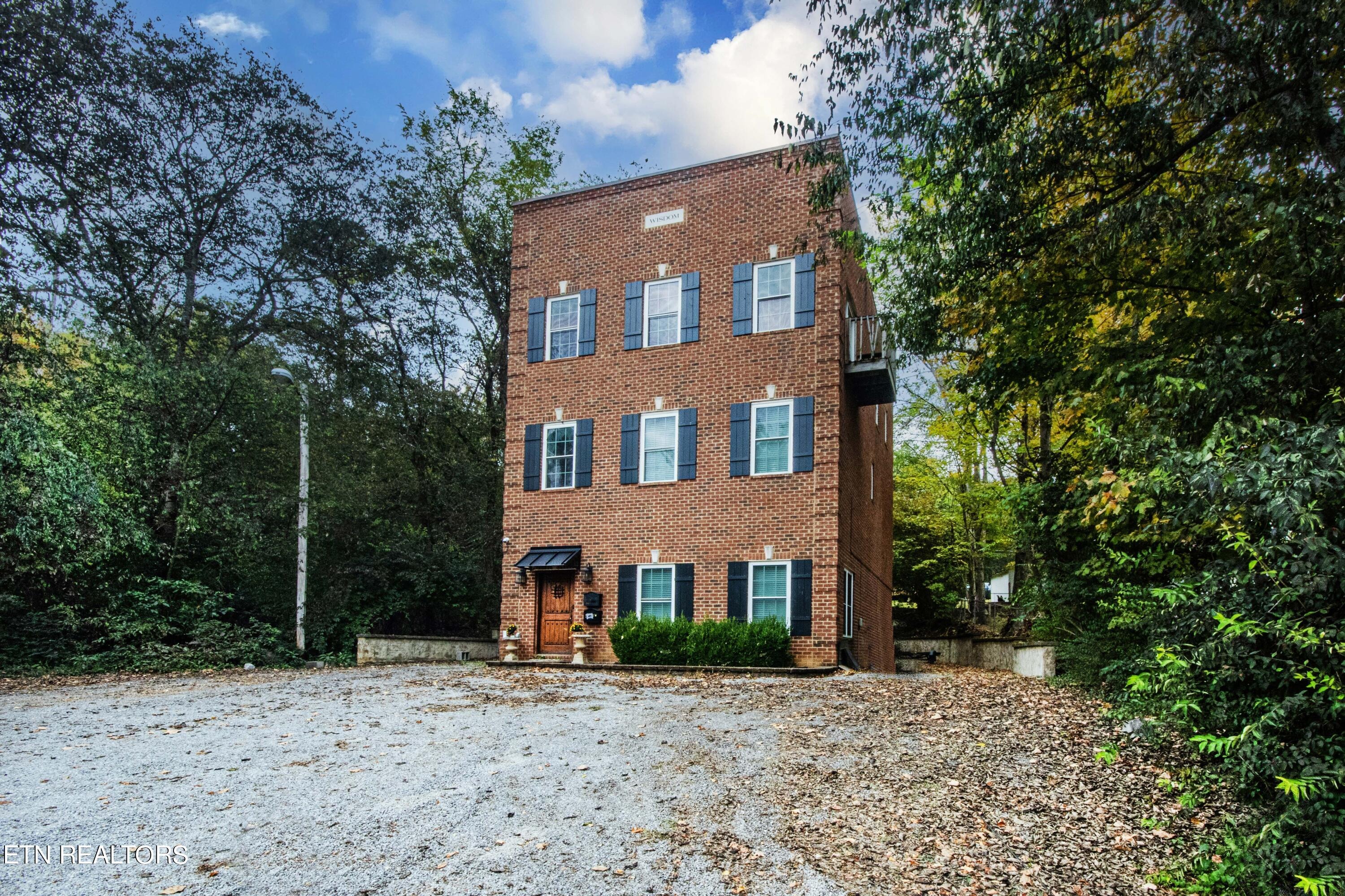 Lake Ridge Dr, Knoxville, TN 37934