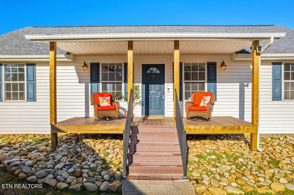 Gravelly Hills Rd, Louisville, TN 37777