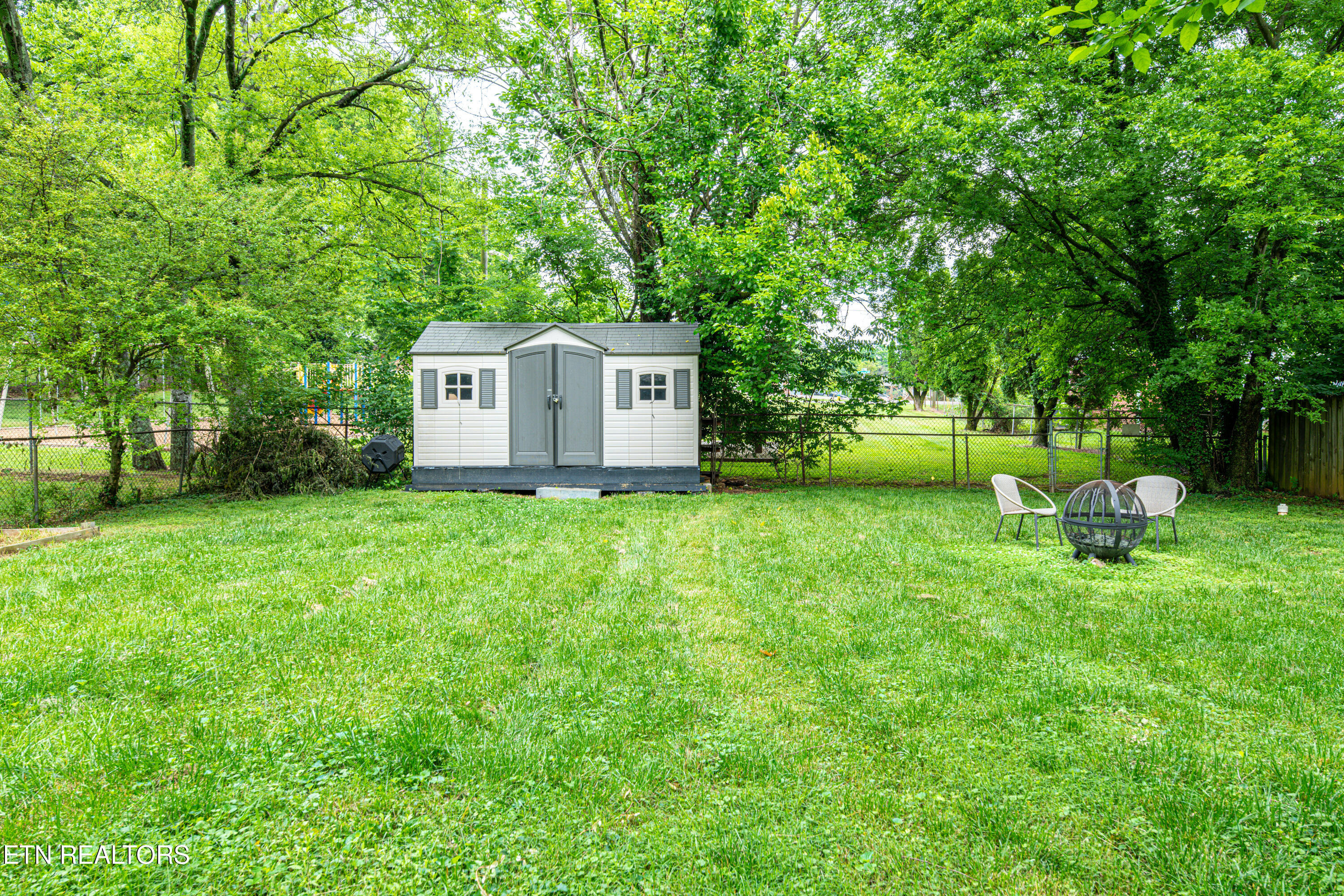 Parish St, Knoxville, TN 37914