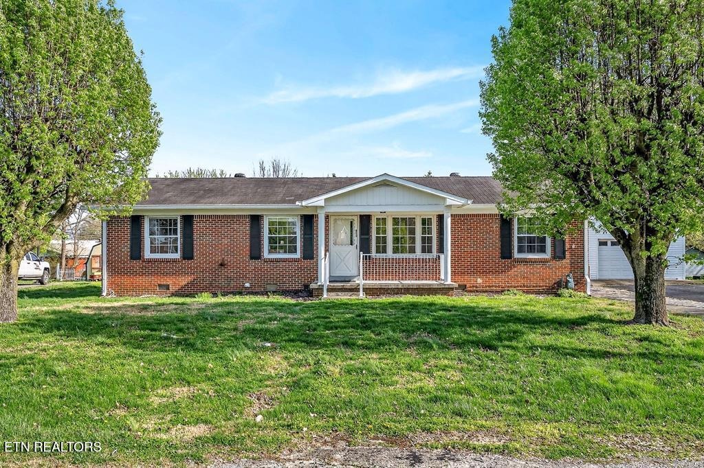 Driver St, Smithville, TN 37166