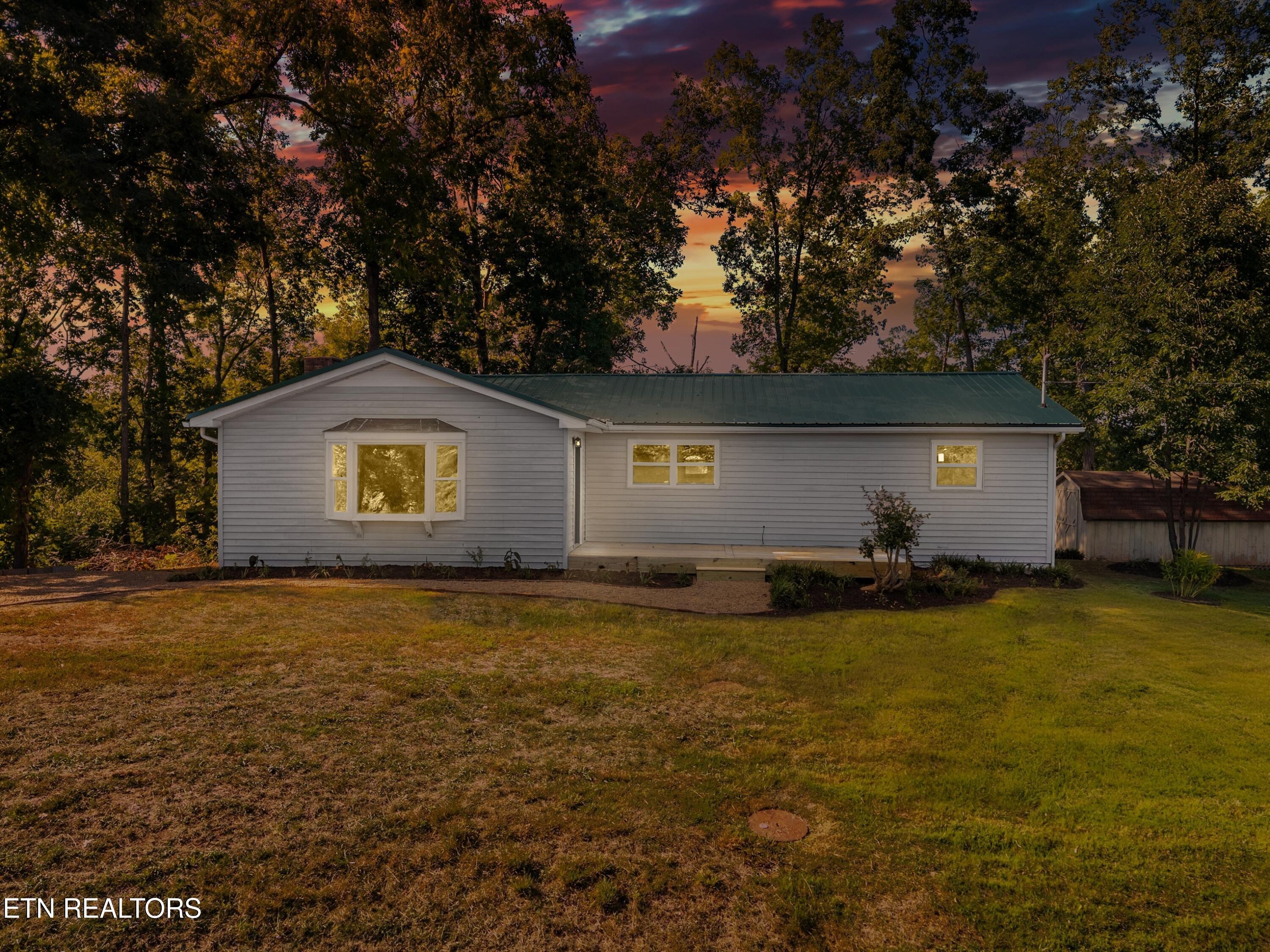 Bouldercrest Dr, Dandridge, TN 37725