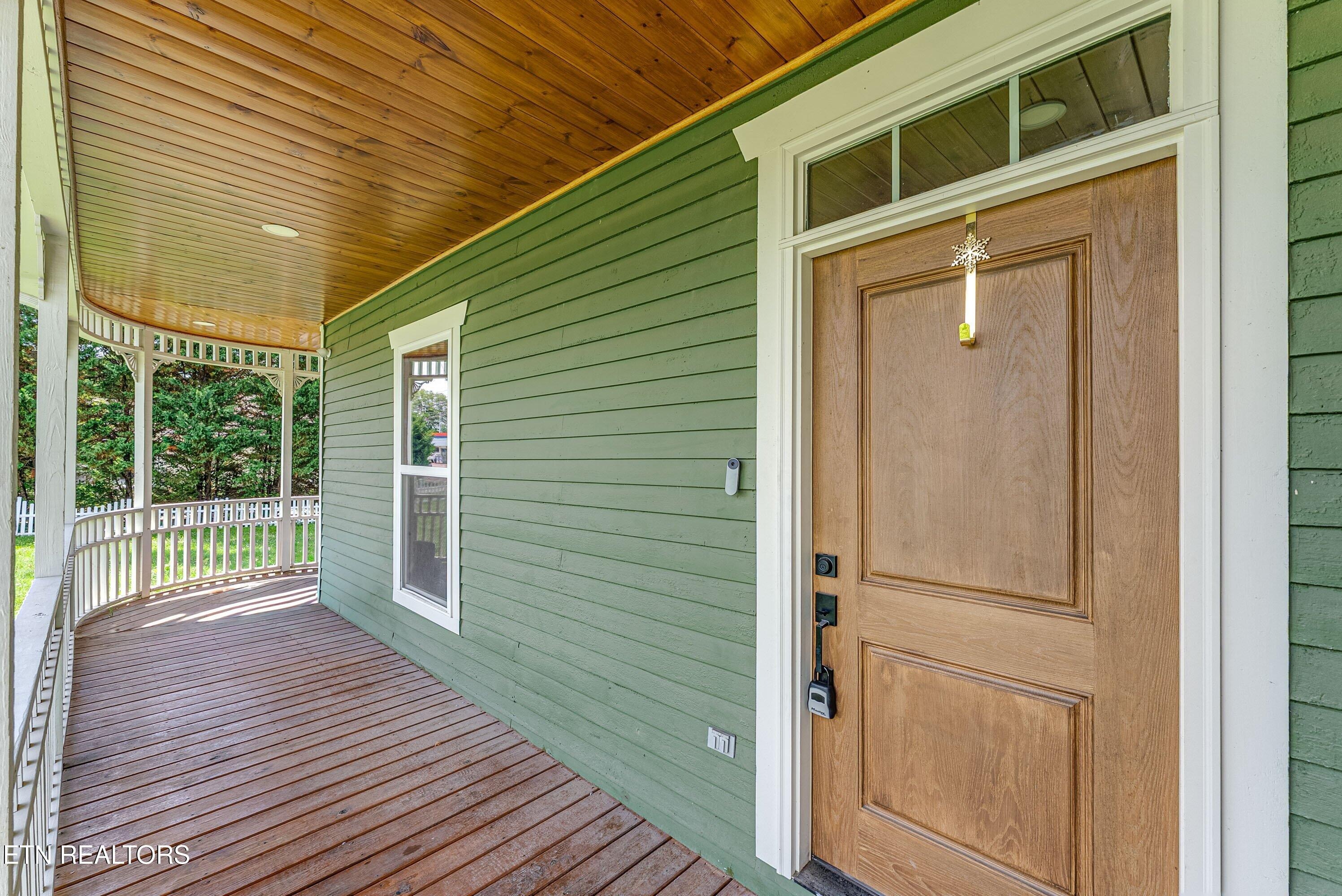Inskip Dr, Knoxville, TN 37912 #1