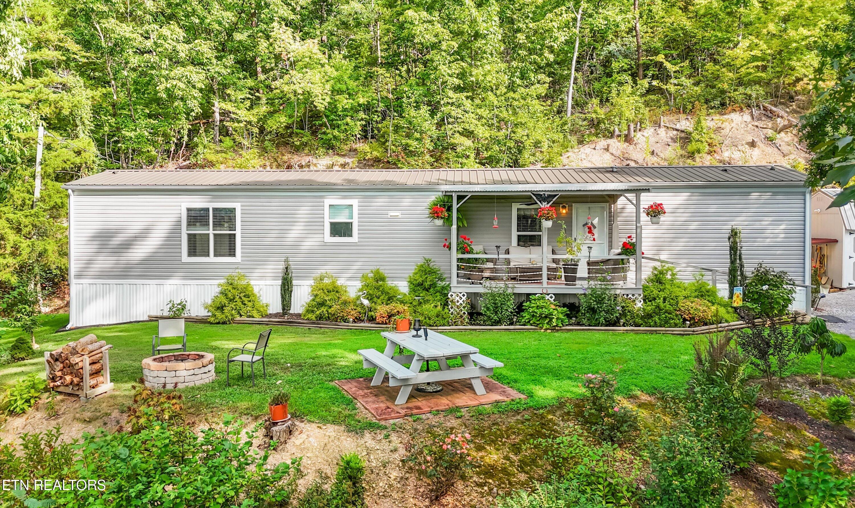 Am King Way, Sevierville, TN 37876