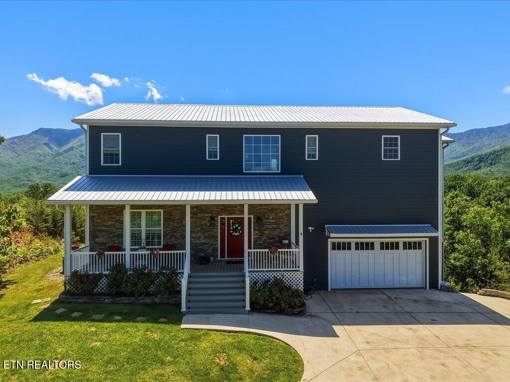 Sonshine Ridge Rd, Cosby, TN 37722