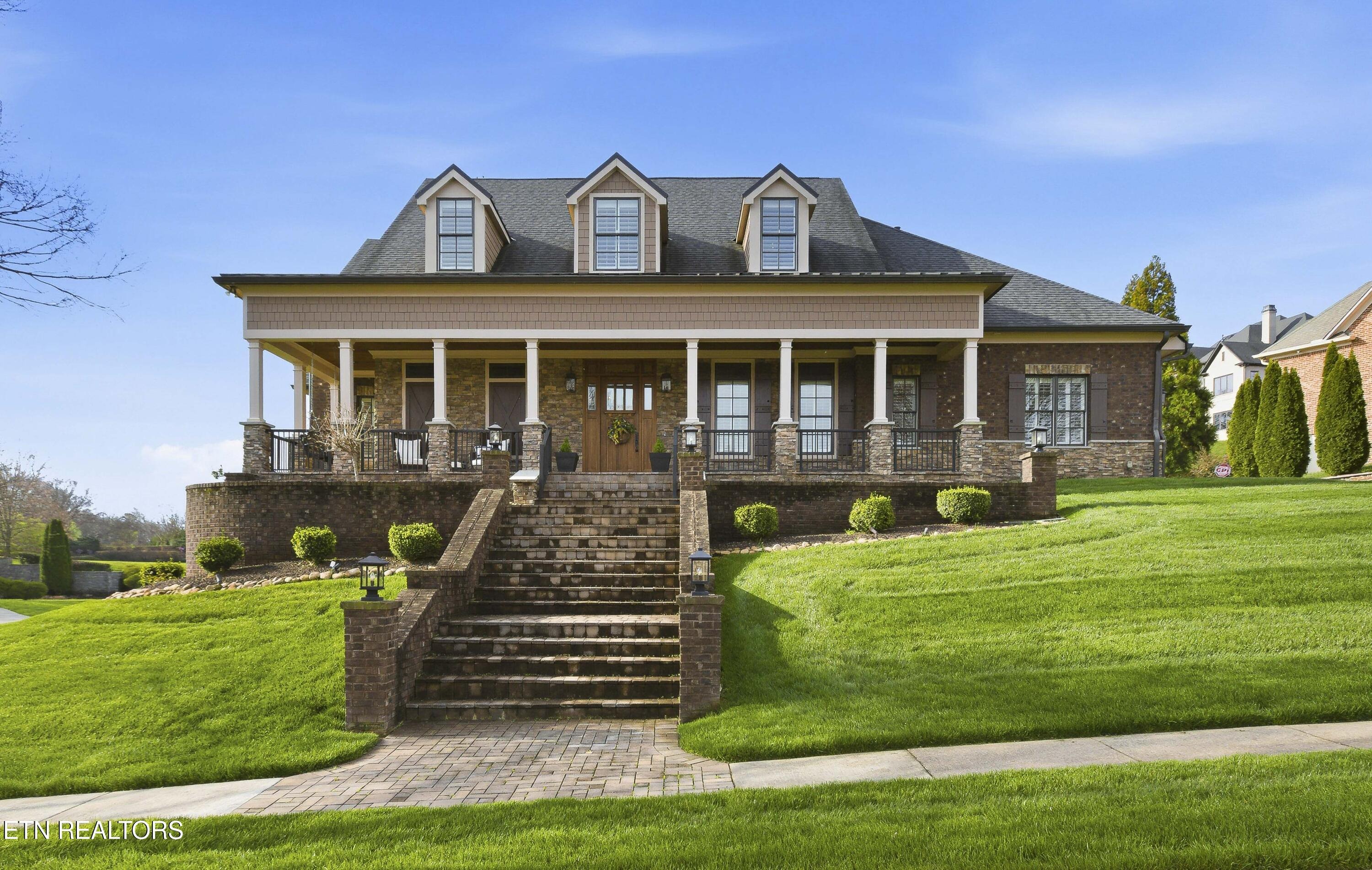 Highwick Cir, Farragut, TN 37934