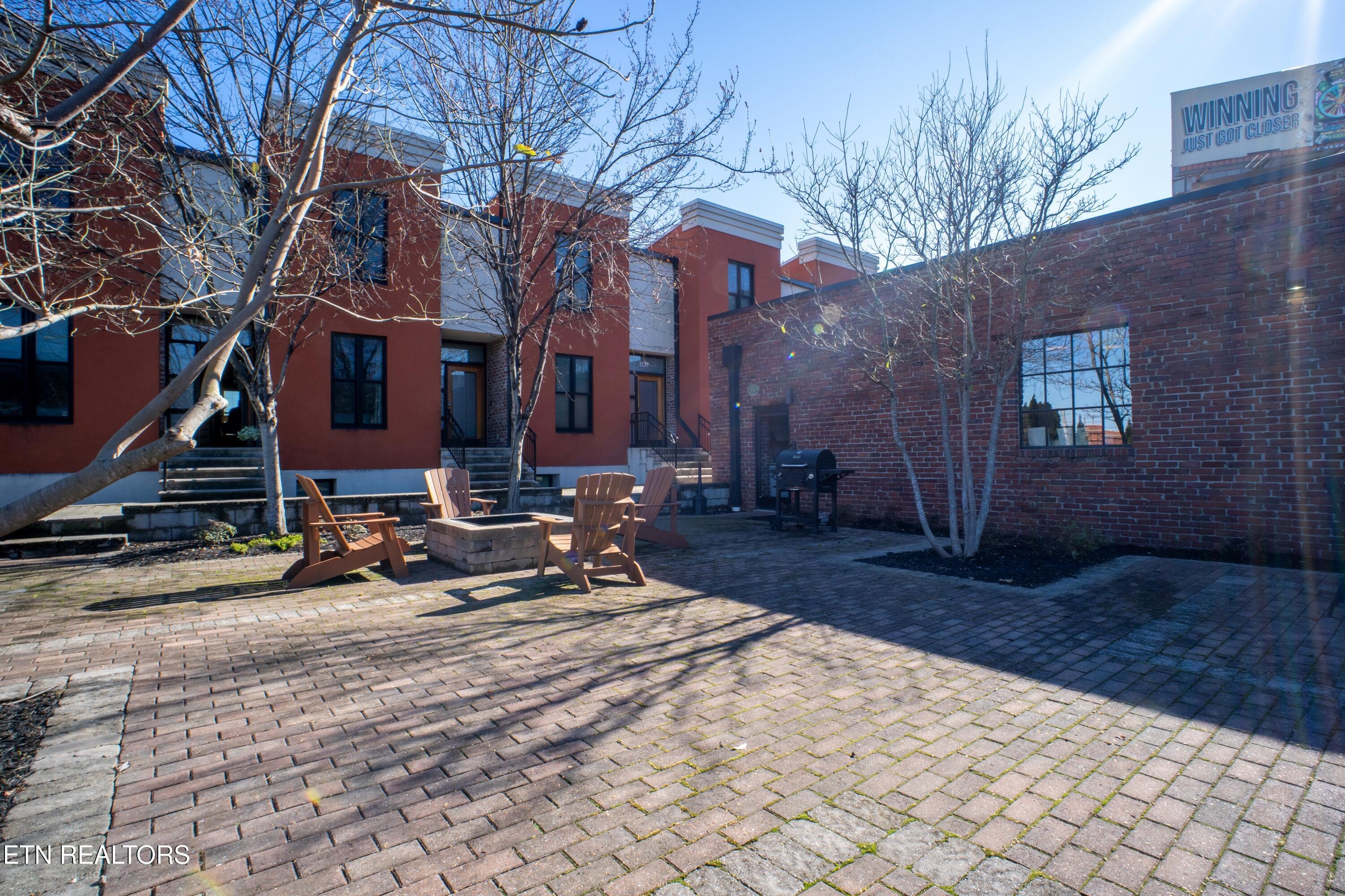 Mews Way, Knoxville, TN 37917