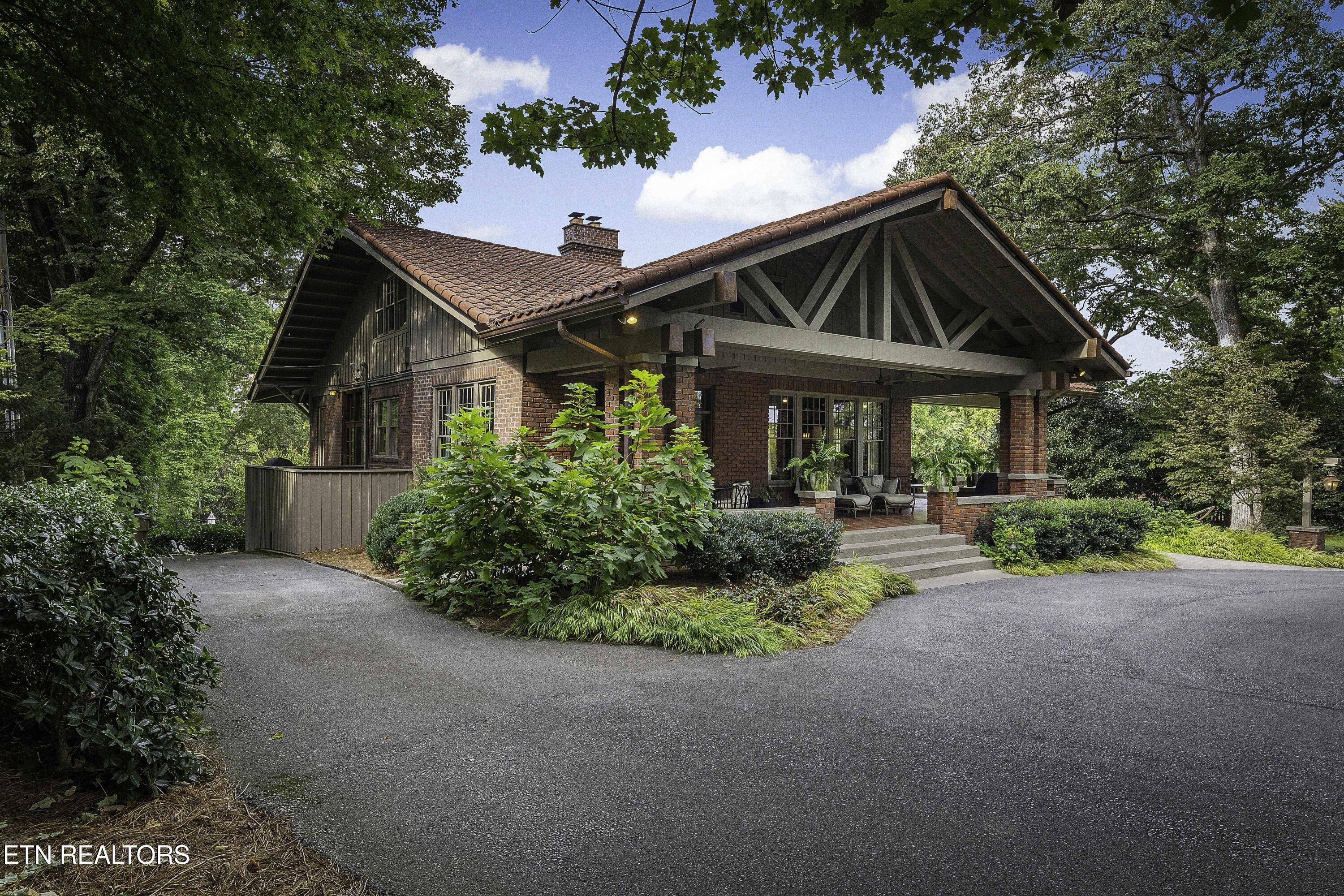 Kingston Pike, Knoxville, TN 37919 #1