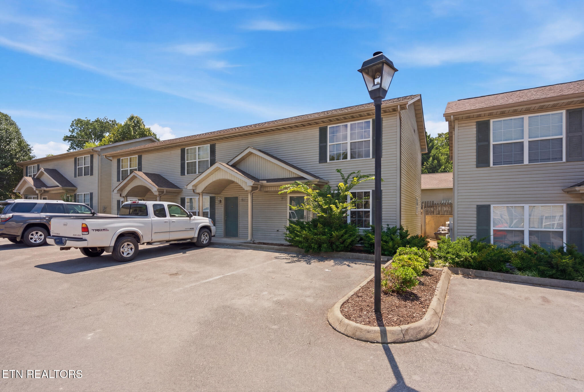 Quiet Way, Knoxville, TN 37918