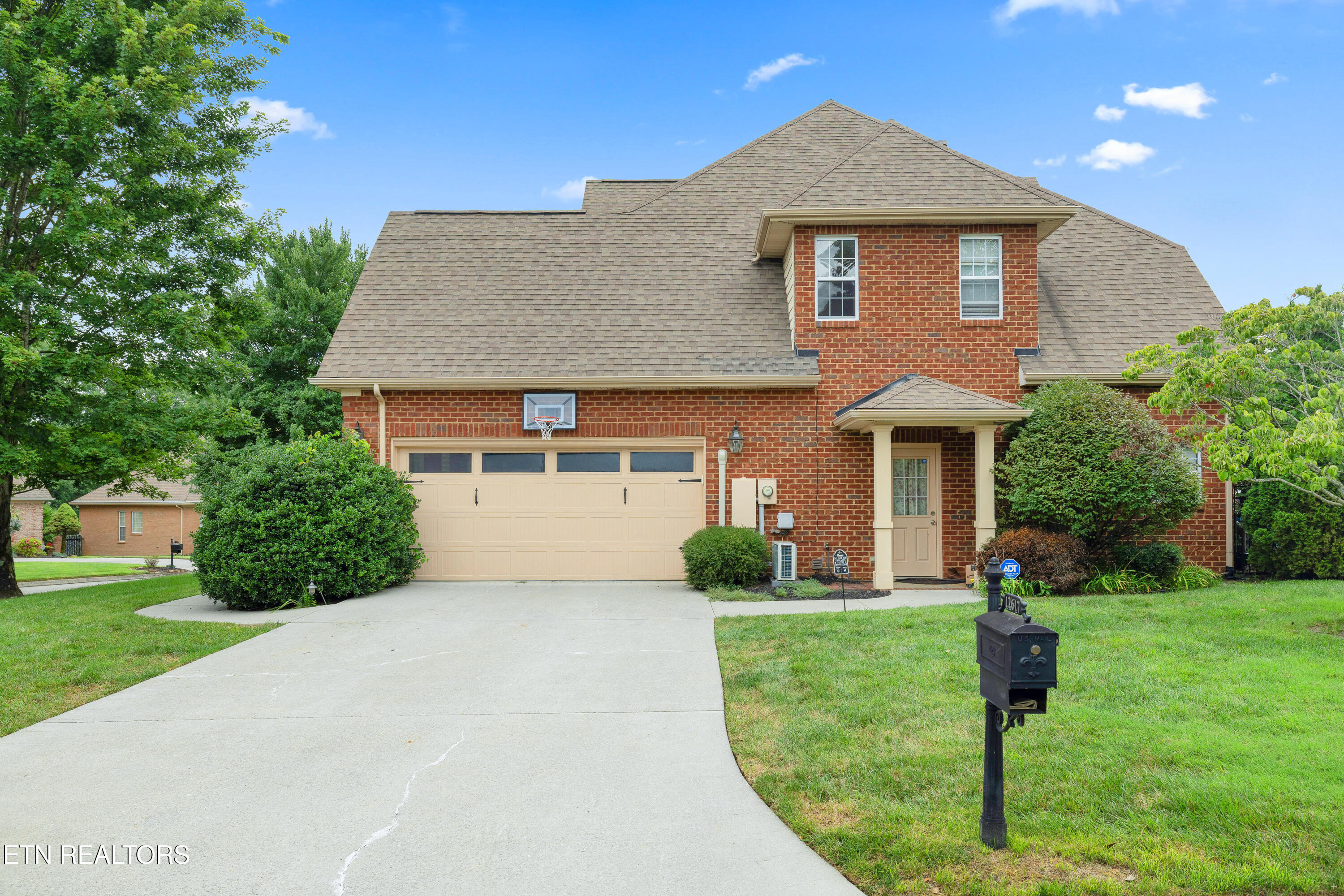 Hunters Creek Ln, Knoxville, TN 37922 #1