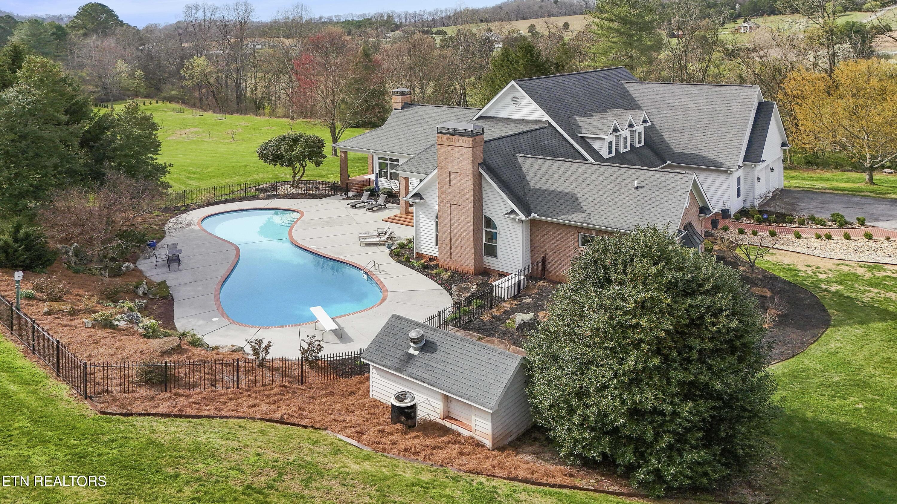 Mccammon Rd, Rockford, TN 37853