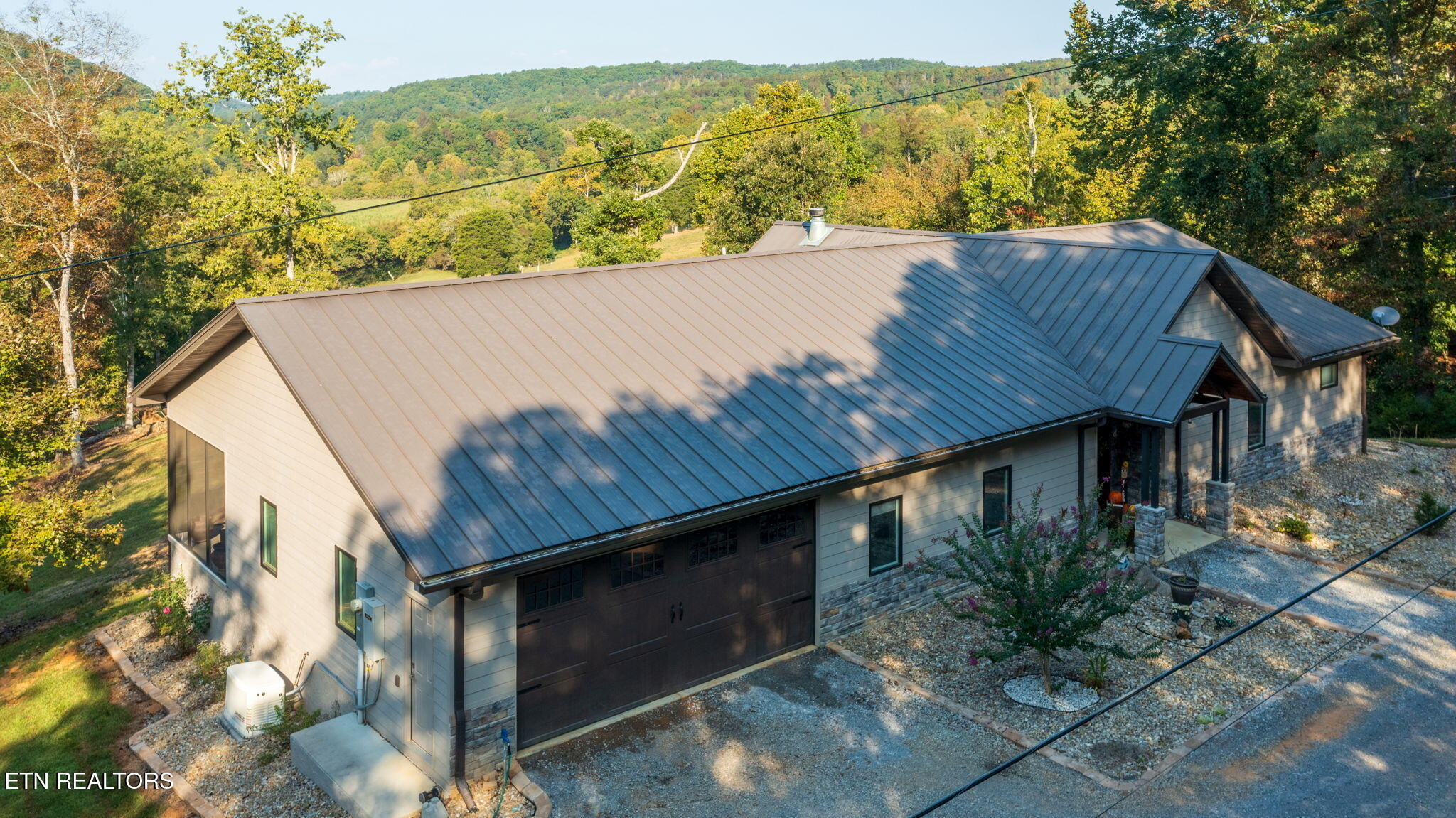 Welch Rd, Tellico Plains, TN 37385
