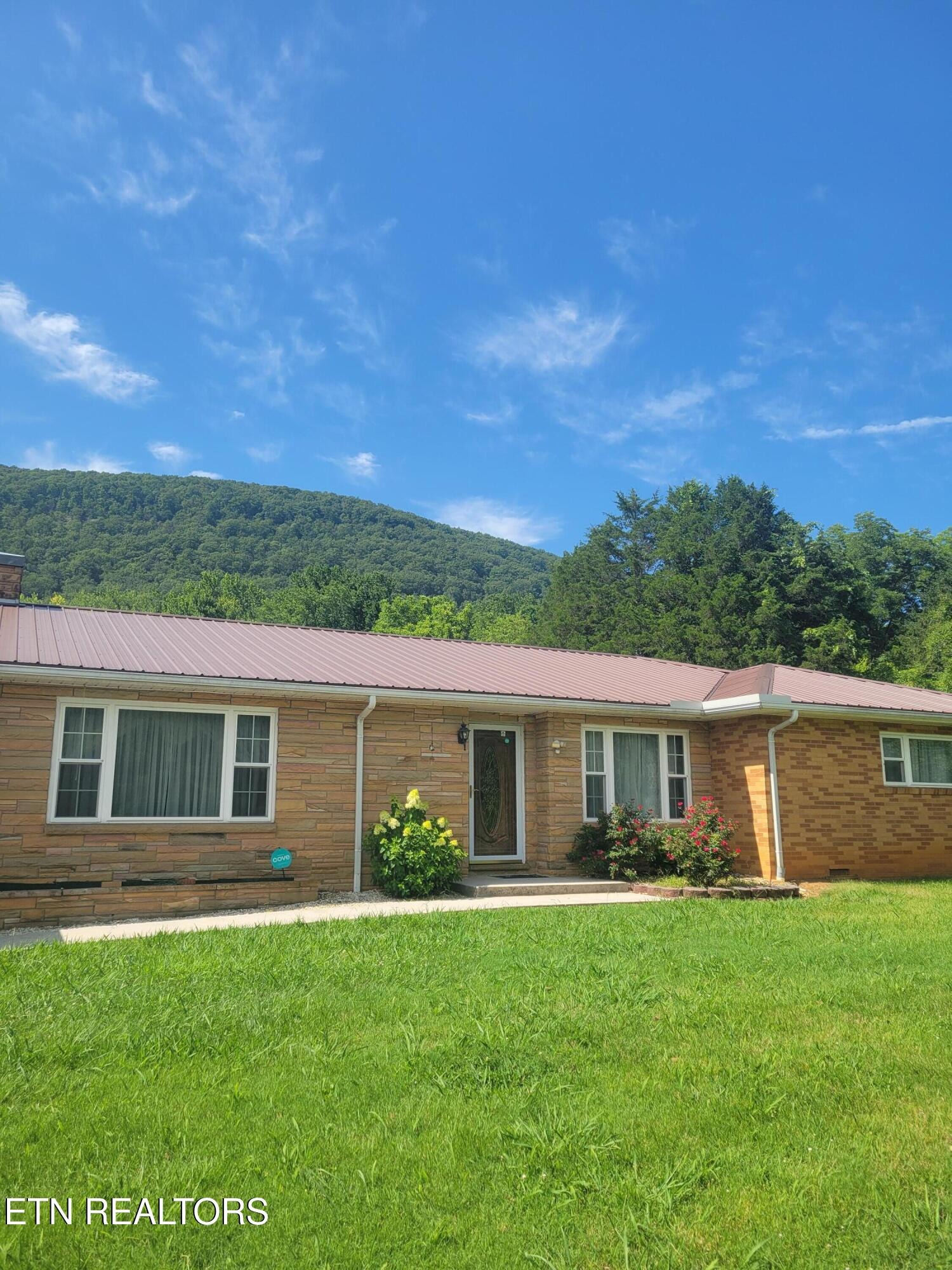 Ridgecrest Rd, Harriman, TN 37748