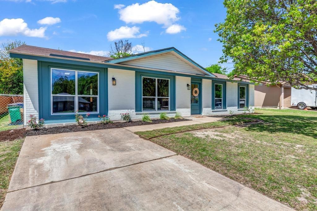 Moat Cv, Austin, TX 78745