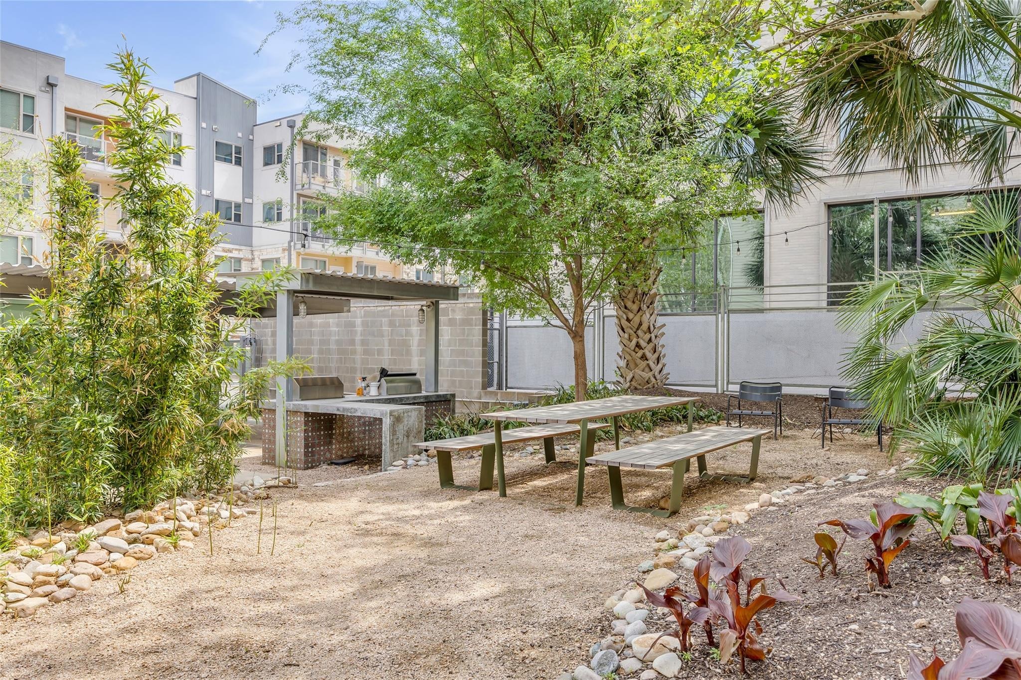 5th St, Austin, TX 78702