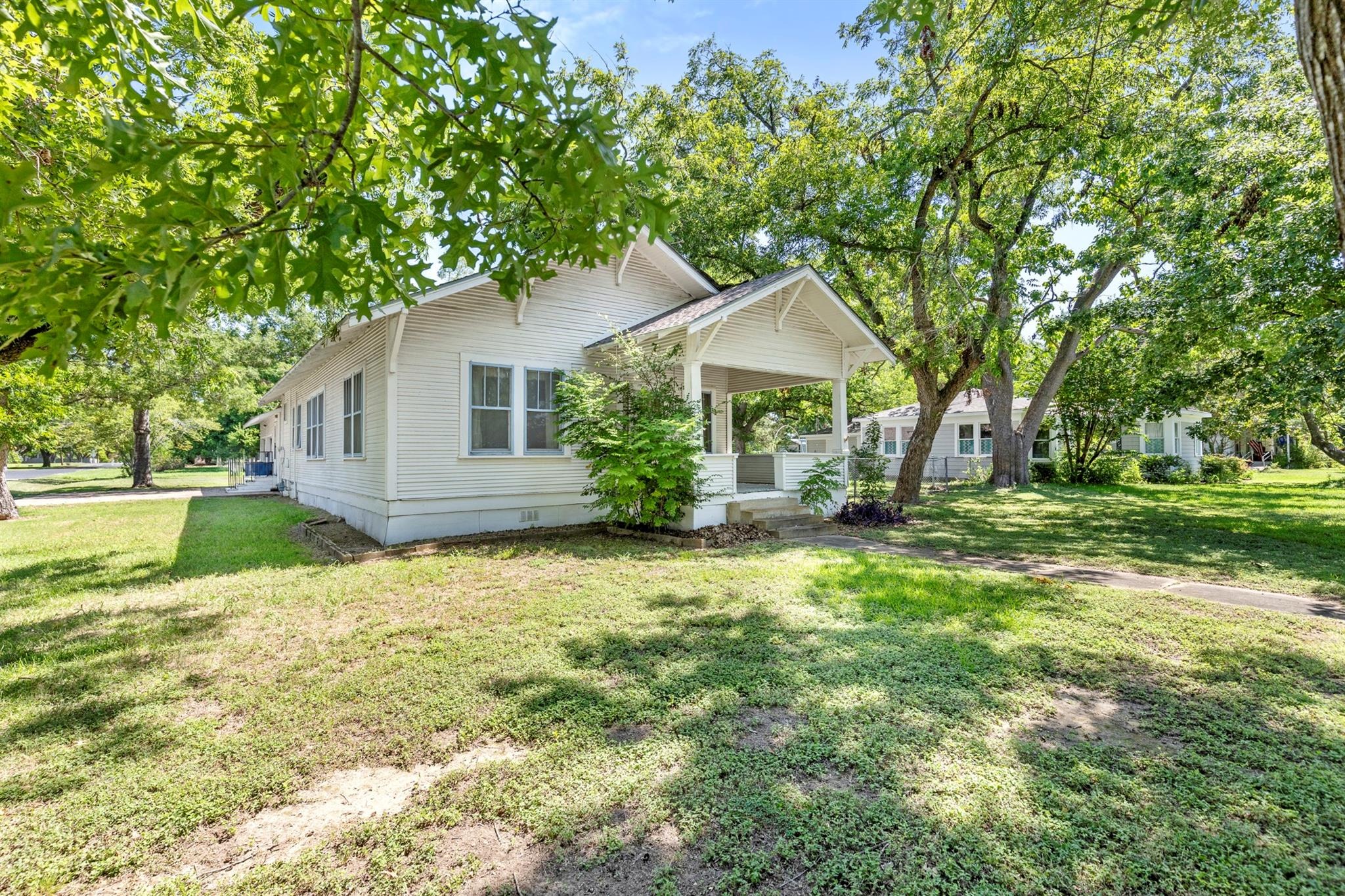 Avenue C , Elgin, TX 78621