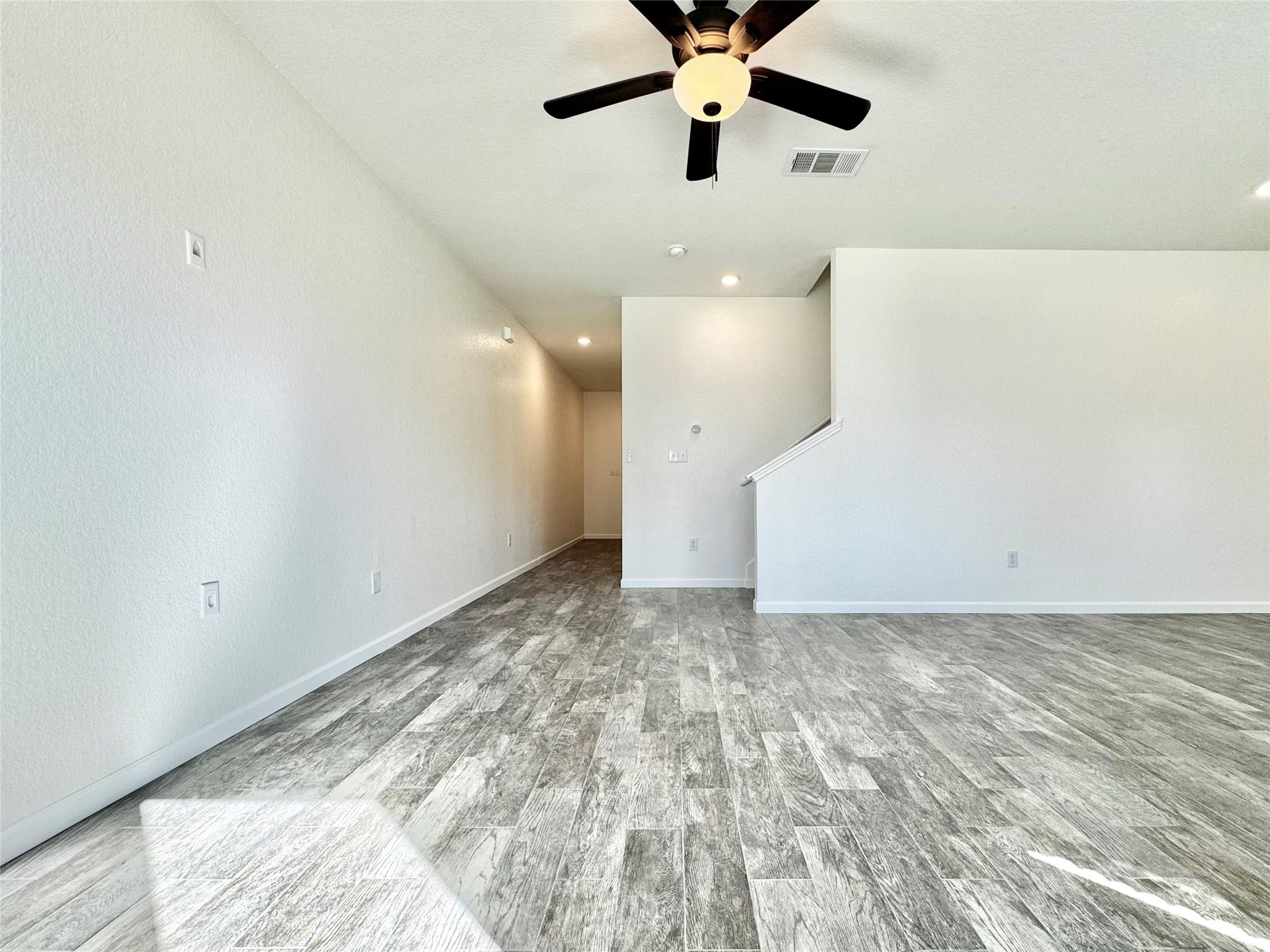 Woodpecker Run, Jarrell, TX 76537 #1