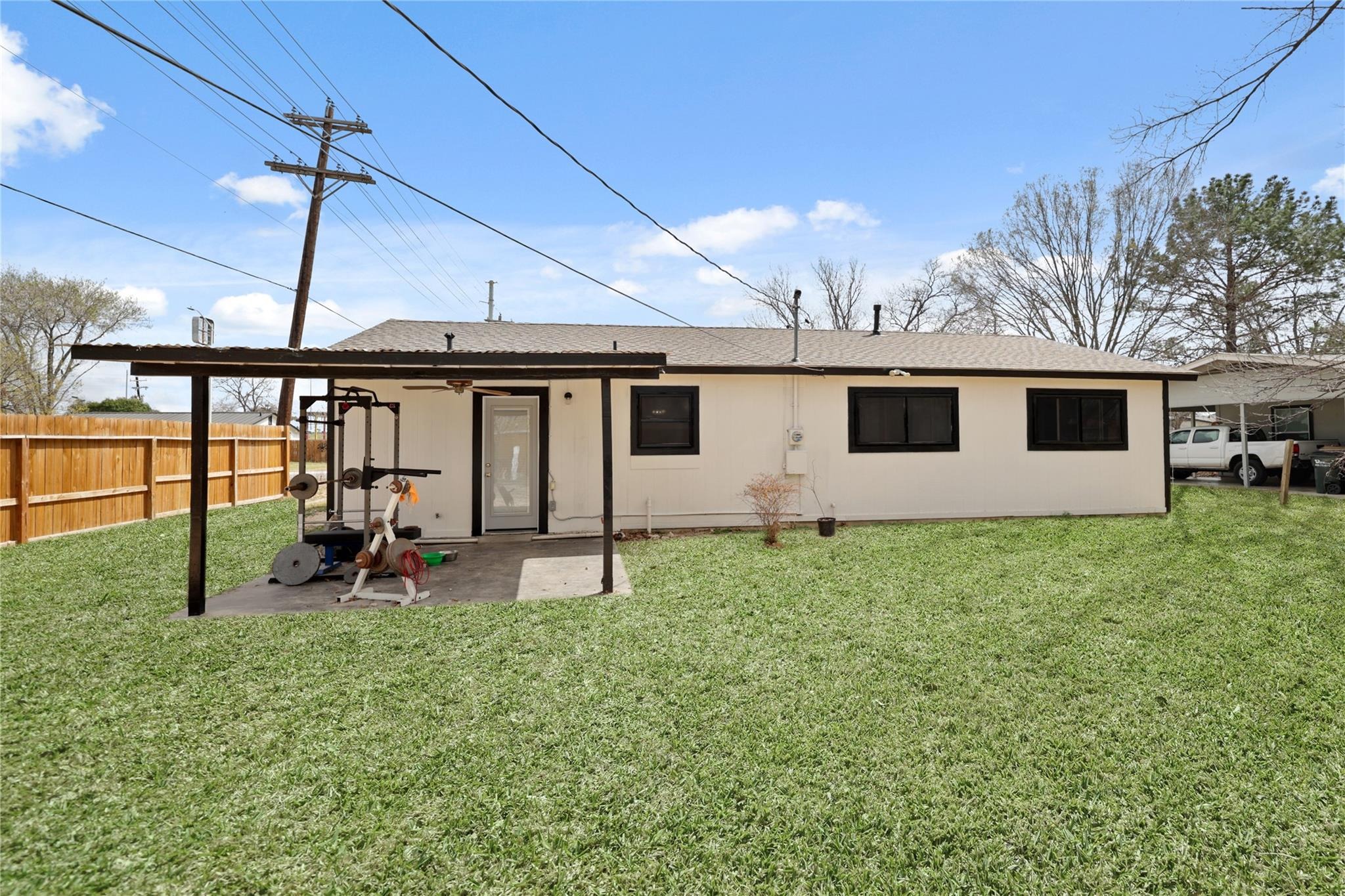 Sycamore St, San Marcos, TX 78666