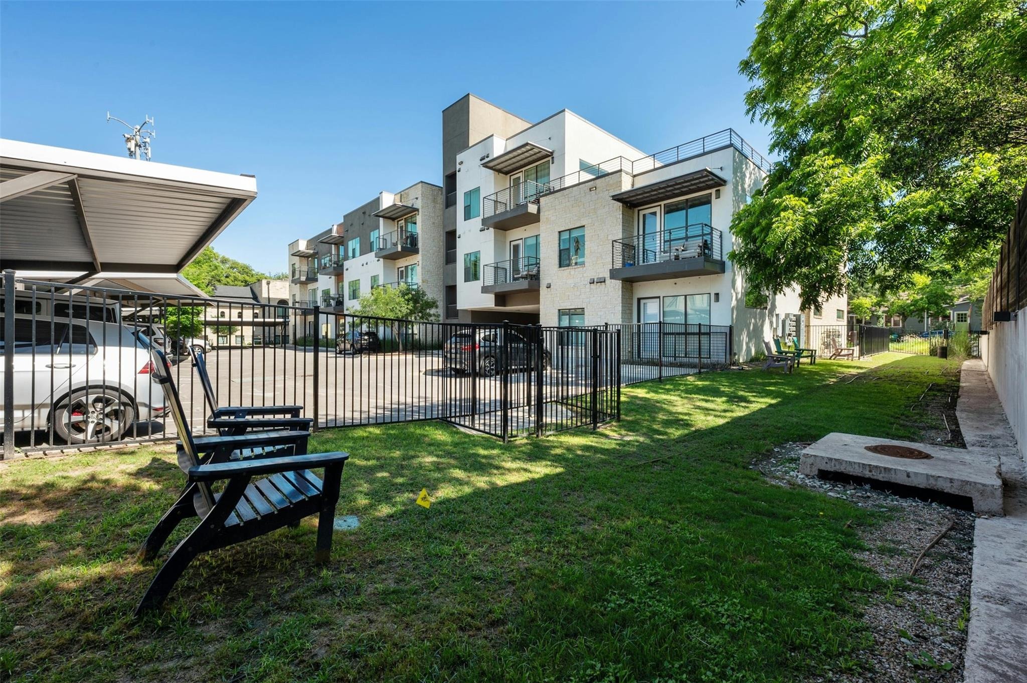 Johanna St, Austin, TX 78704 #1