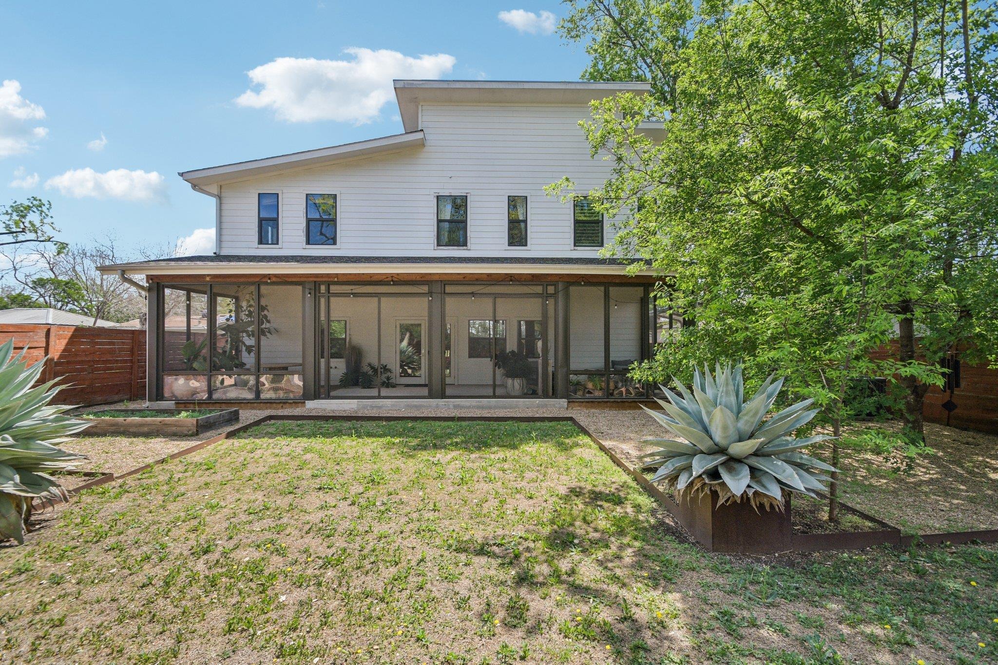 Russell Dr, Austin, TX 78745 #1
