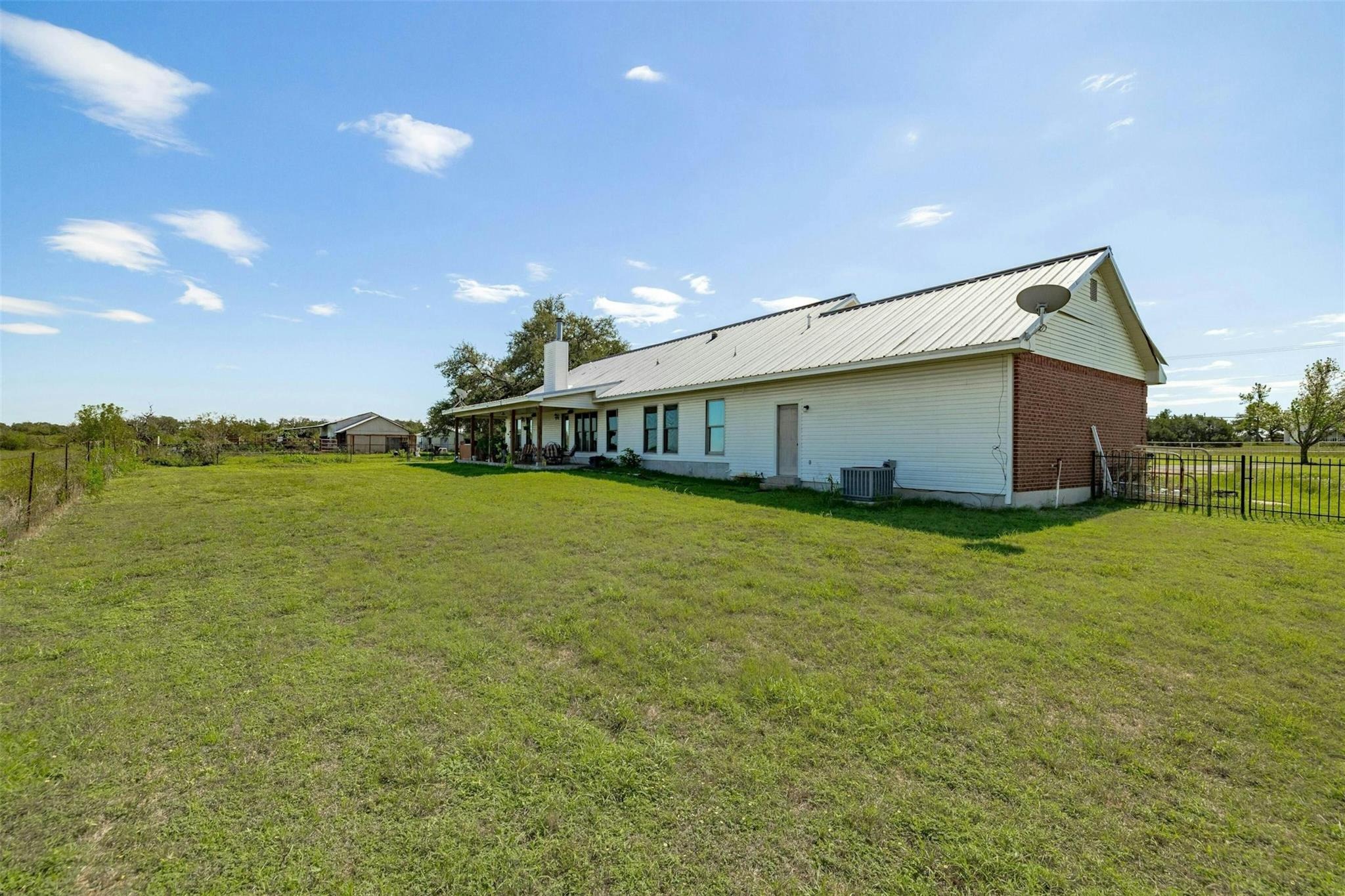 Hero Way, Leander, TX 78641