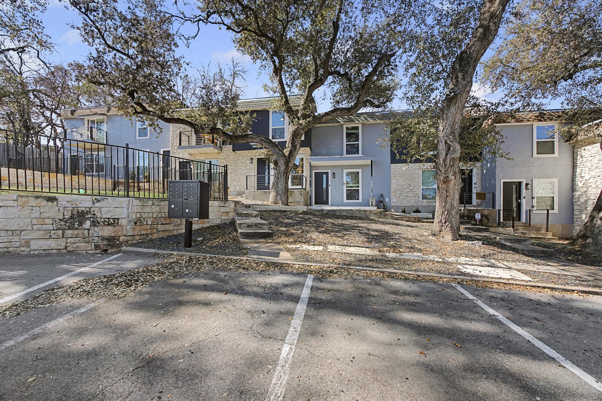 Southridge Dr, Austin, TX 78704 #1