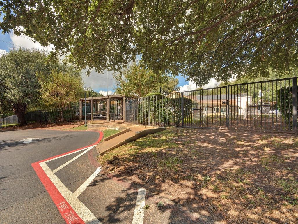Alhambra Dr, Austin, TX 78759 #1